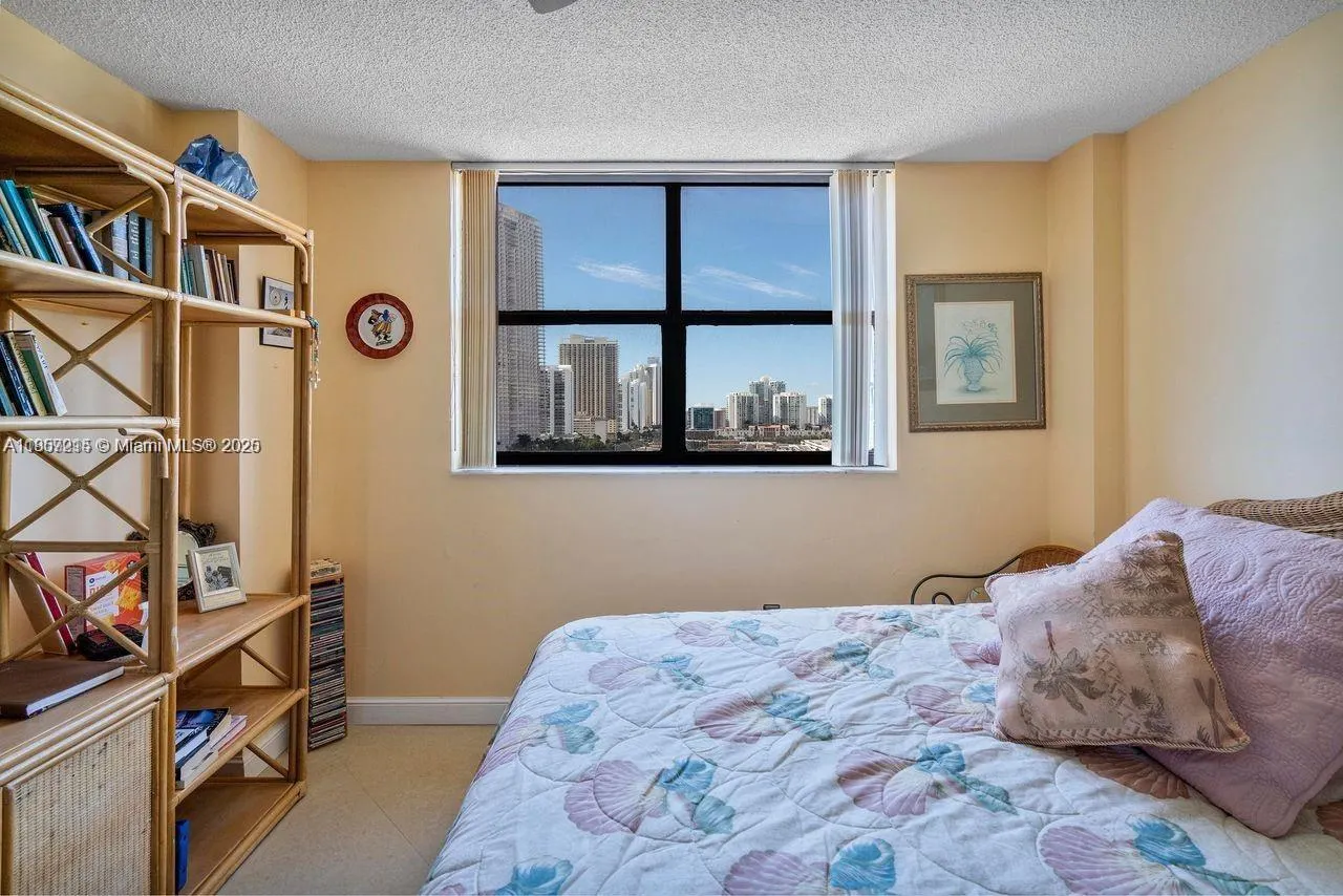 210 174th St, #1403