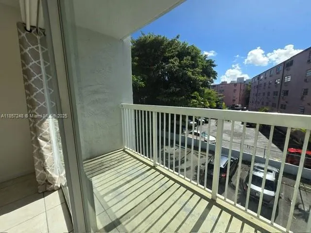 2920 SW 28th Ter, #302