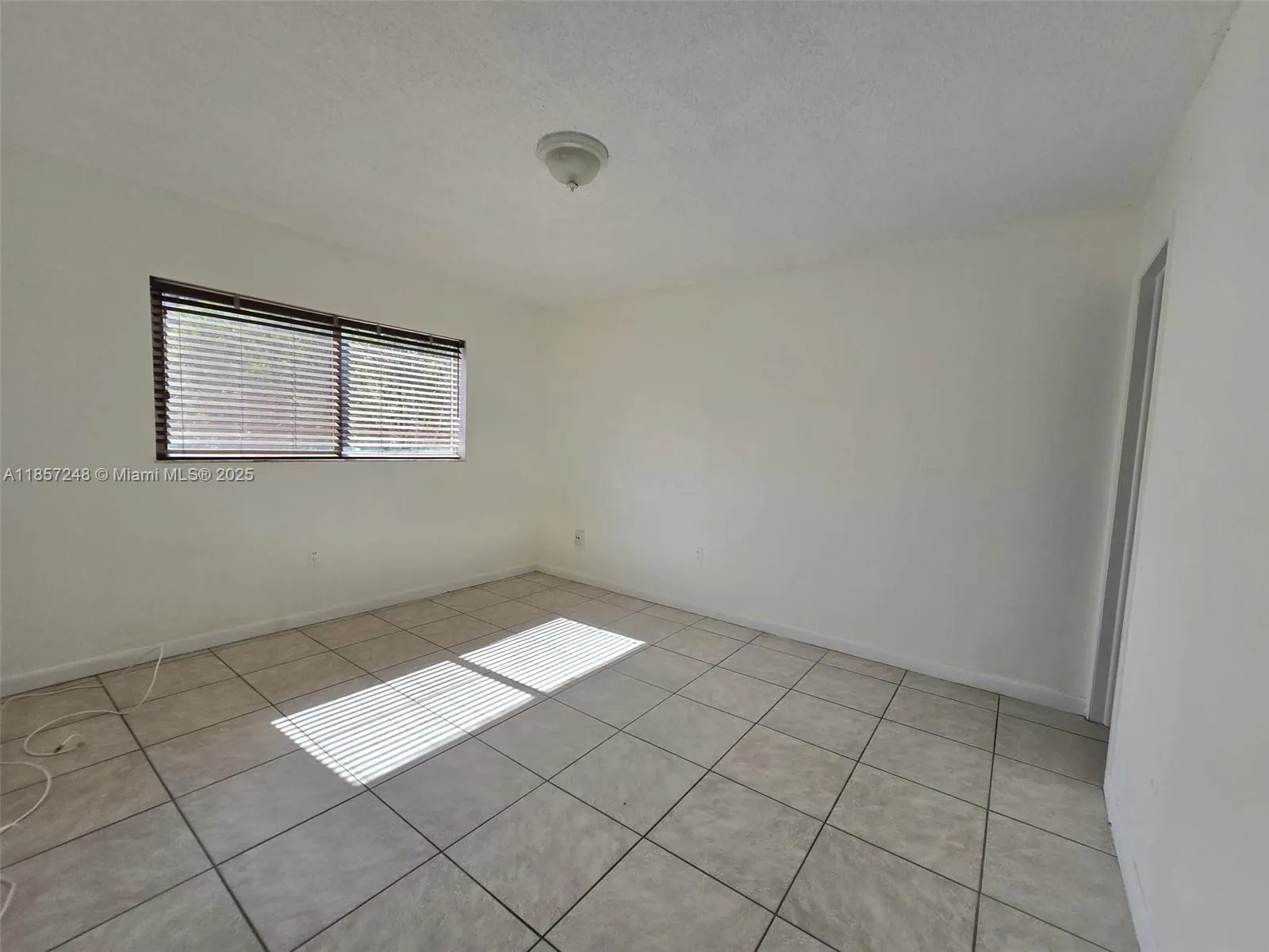 2920 SW 28th Ter, #302
