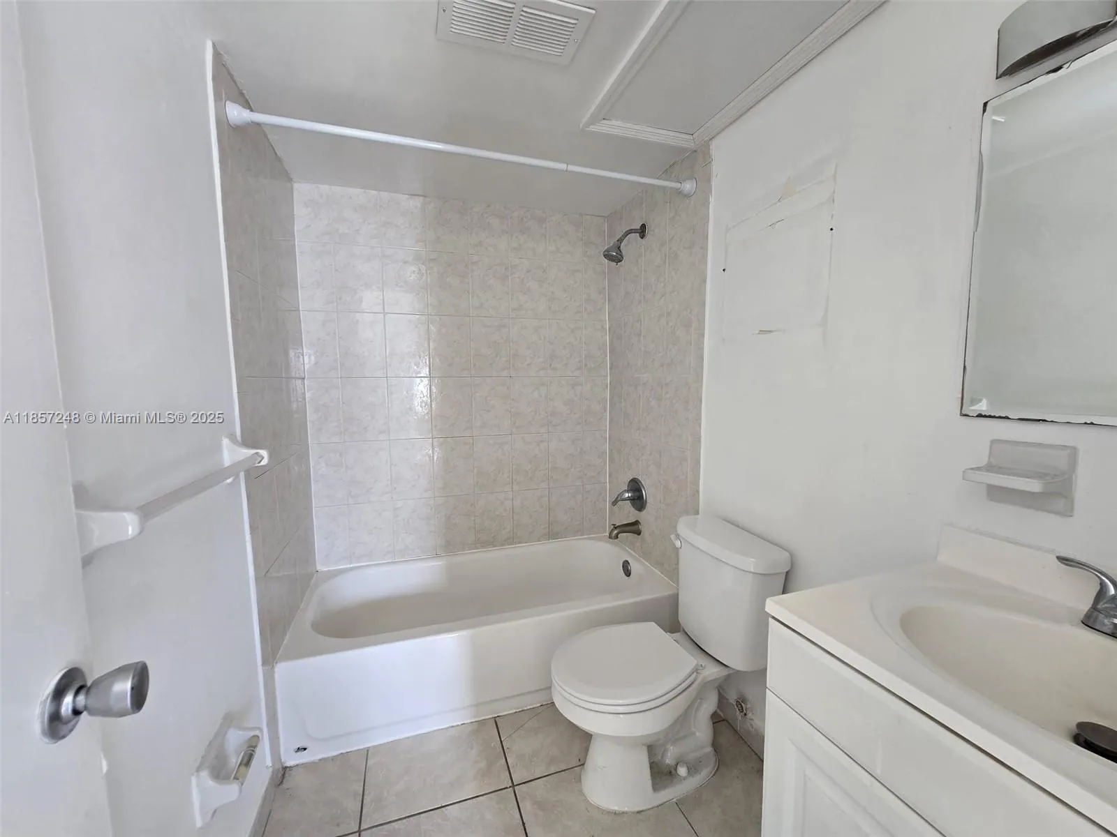 2920 SW 28th Ter, #302