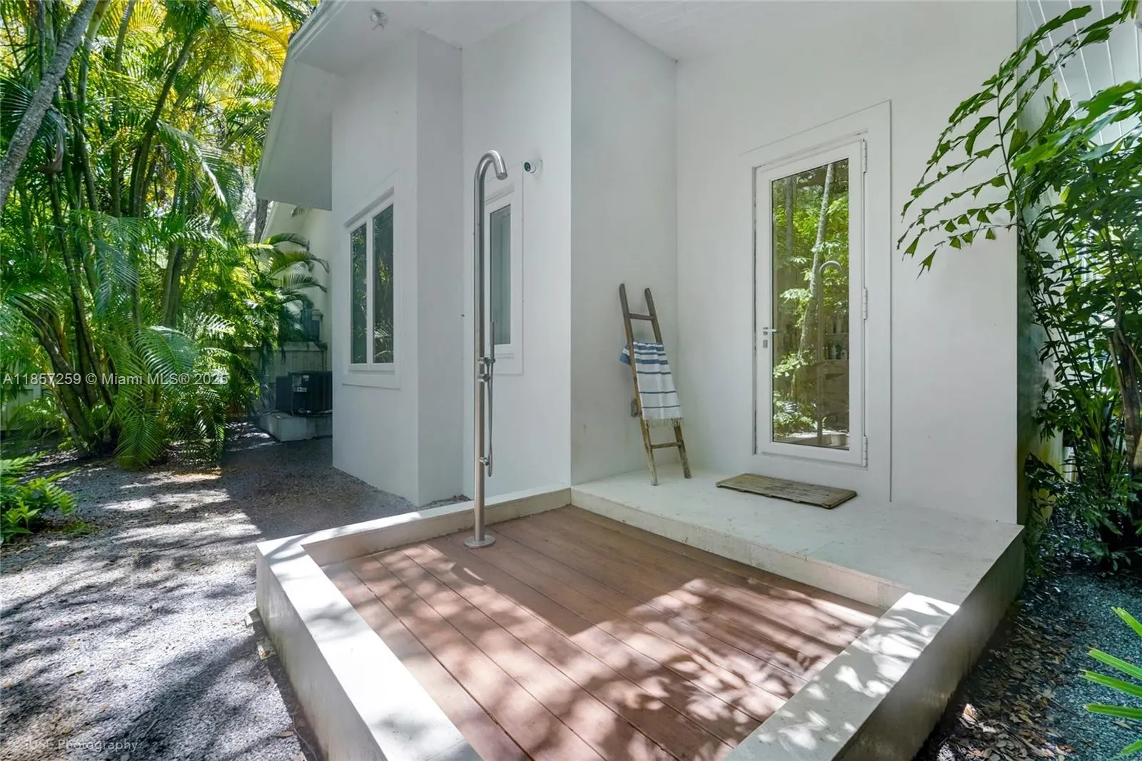 5501 Snapper Creek Rd