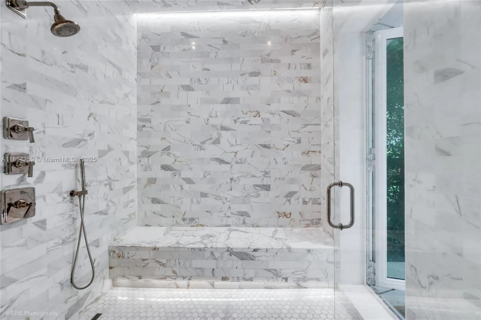 5501 Snapper Creek Rd