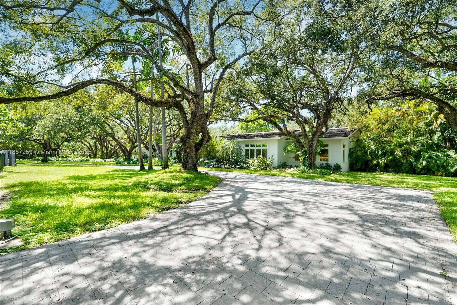 5501 Snapper Creek Rd