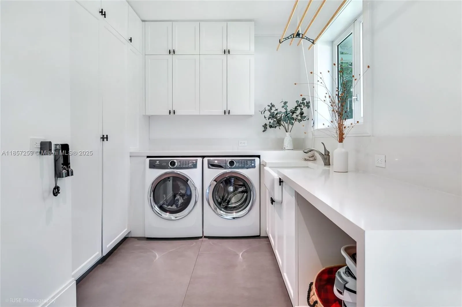 5501 Snapper Creek Rd