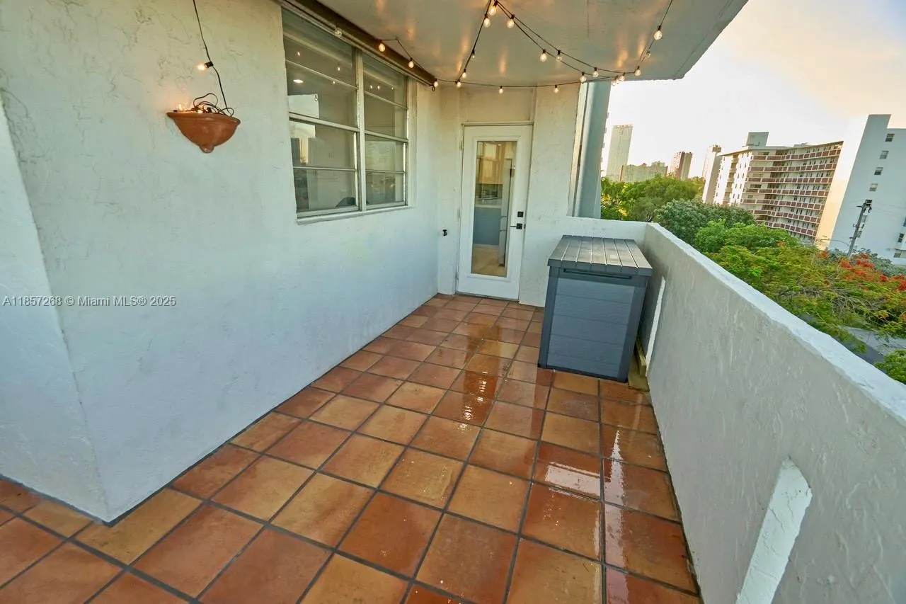 3545 NE 166th St, #510