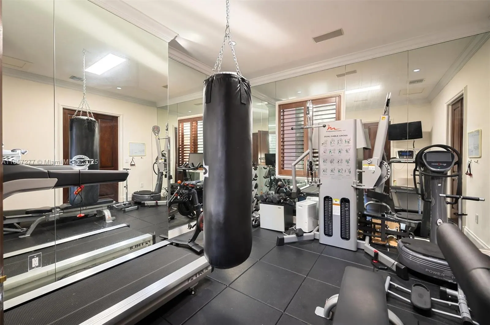 221 Casuarina Concourse