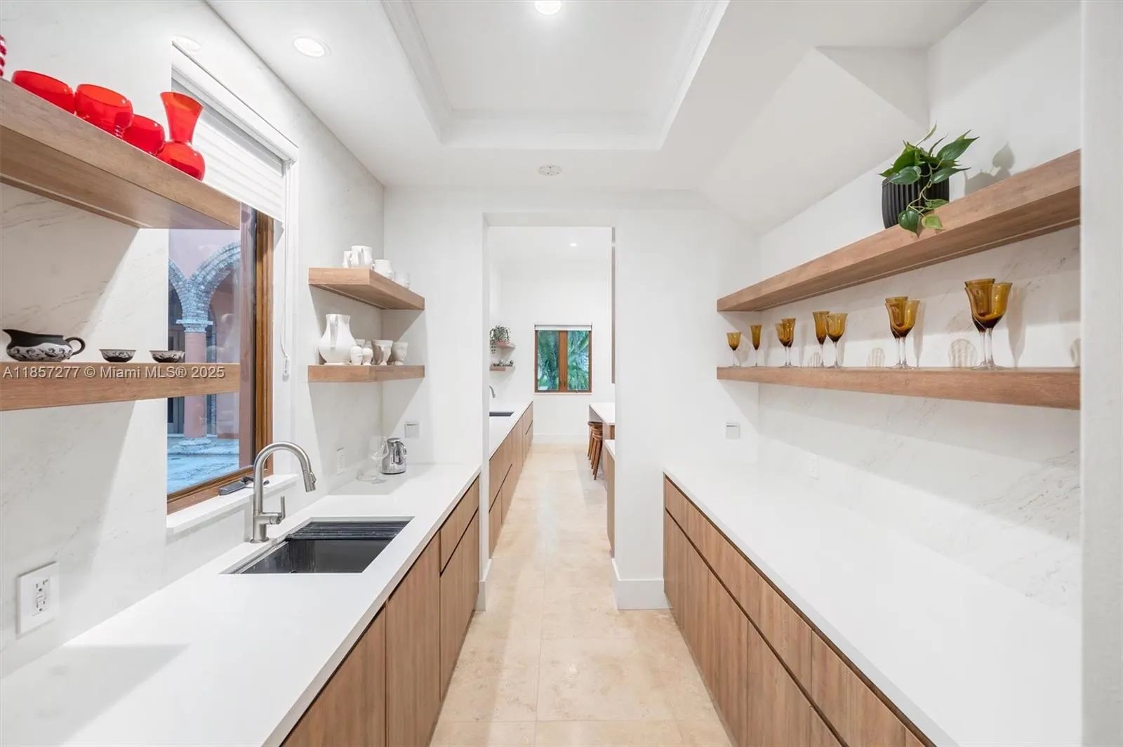 221 Casuarina Concourse