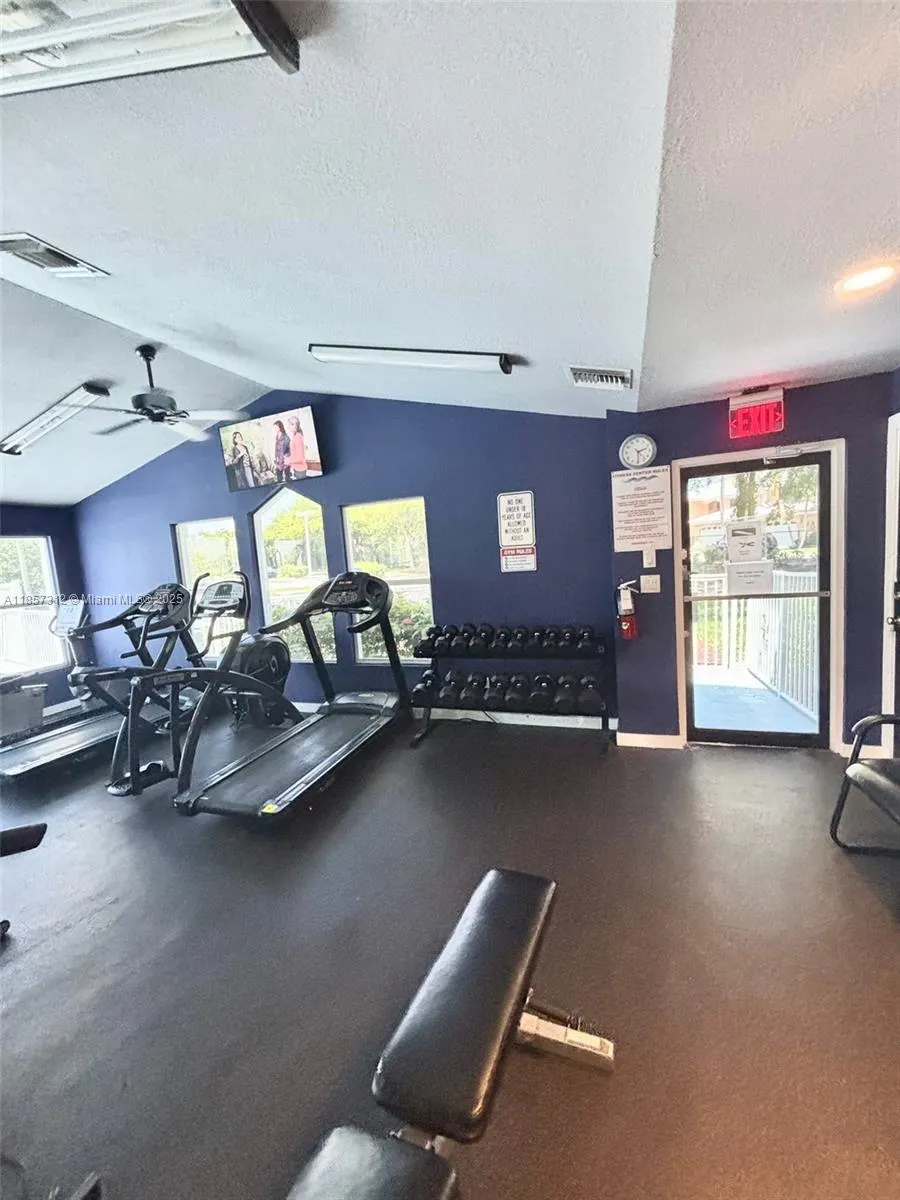 3469 NW 44th St, #106