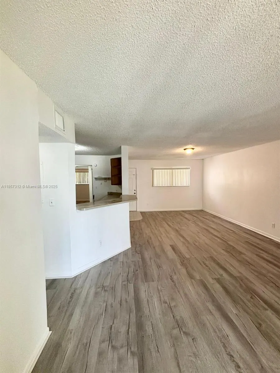 3469 NW 44th St, #106