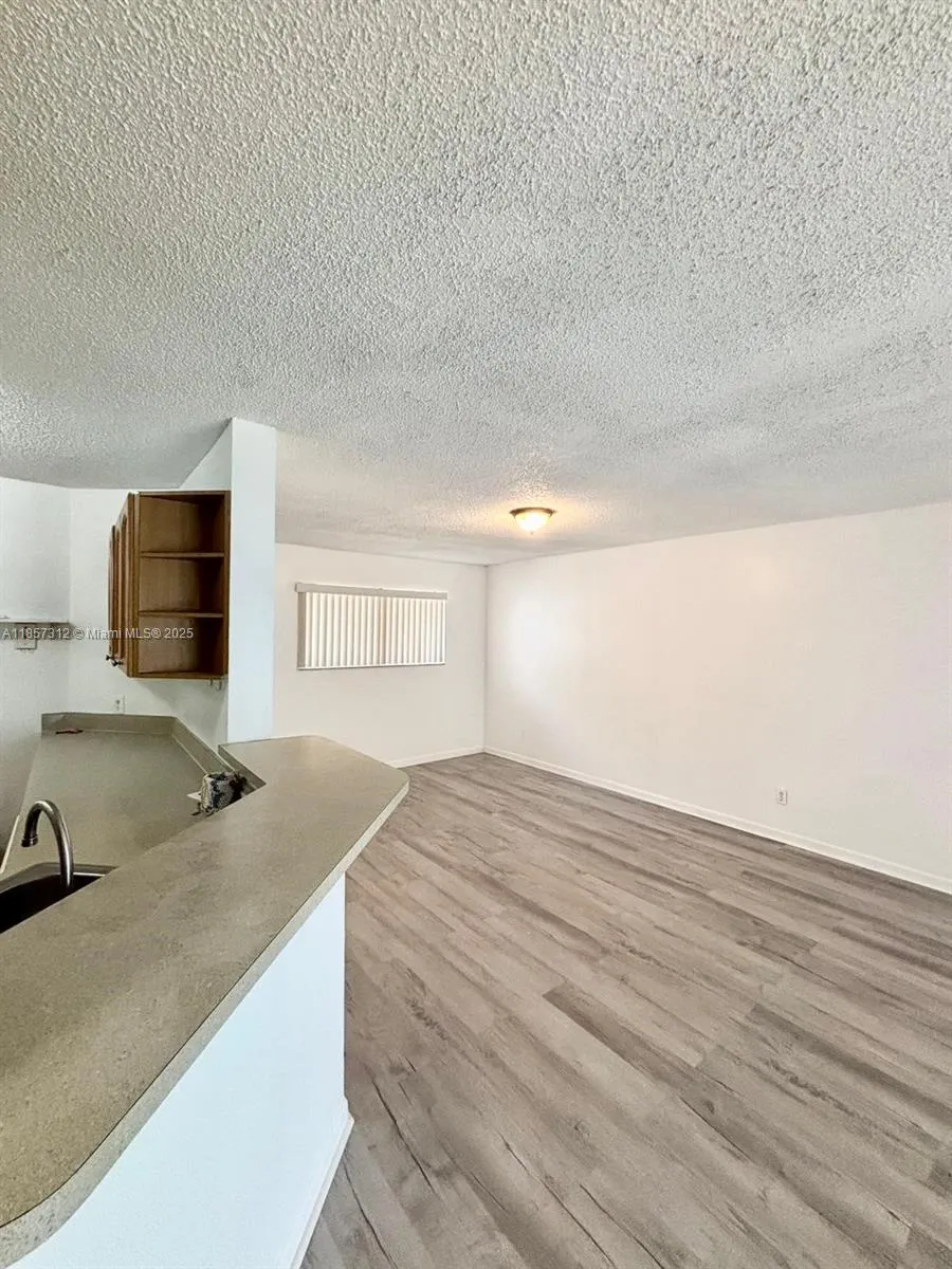 3469 NW 44th St, #106