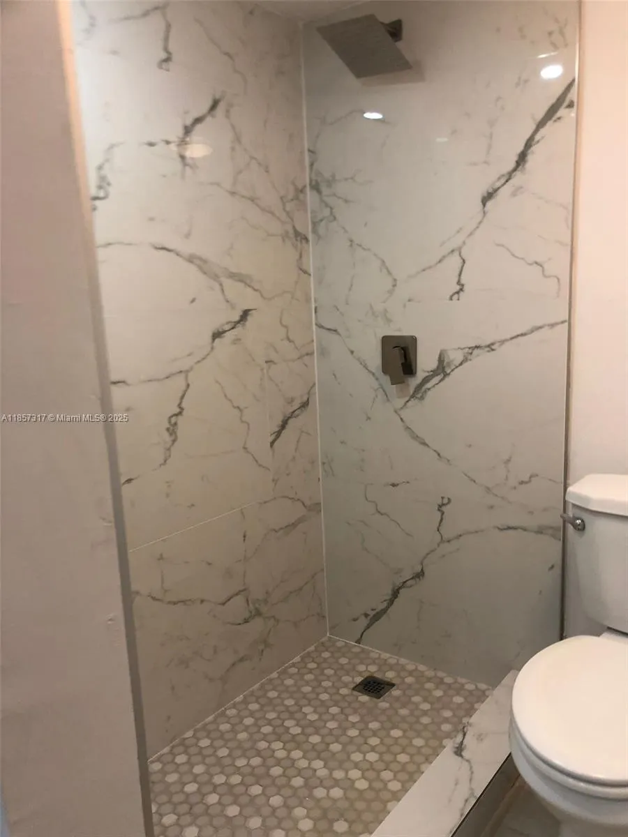 16220 NW 2nd Ave, #410