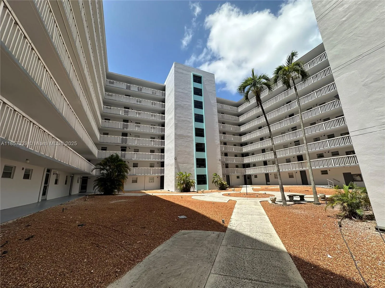 15600 NW 7th Ave, #218