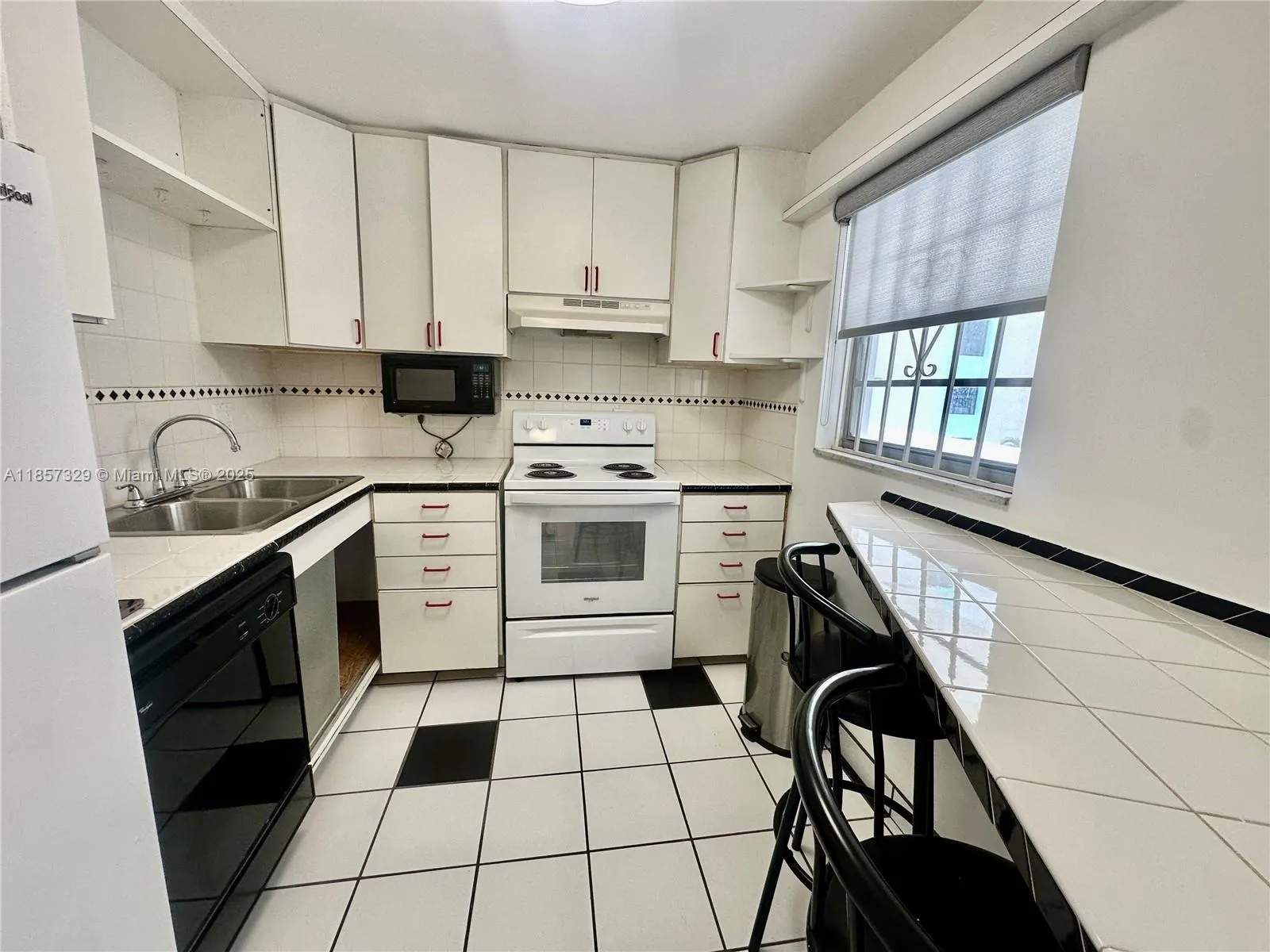 15600 NW 7th Ave, #218