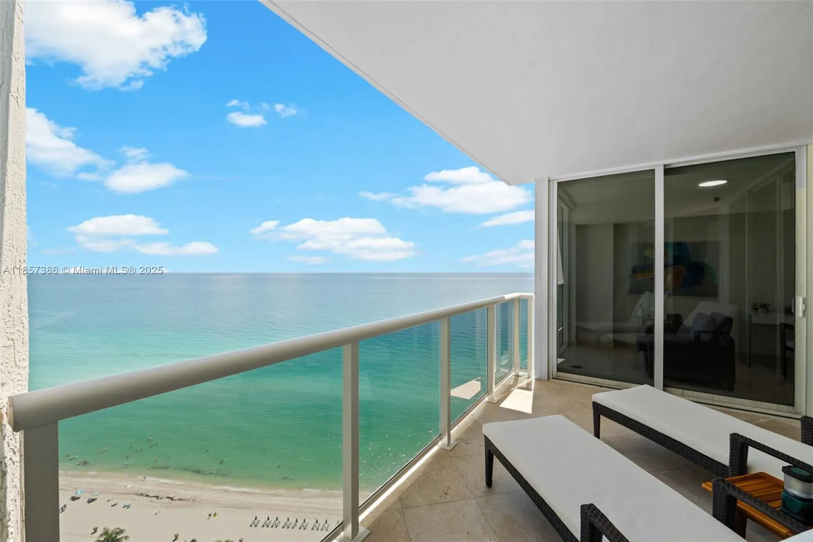19111 Collins Ave, #2207