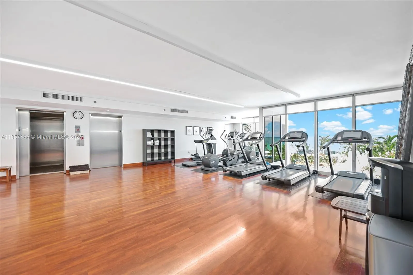 19111 Collins Ave, #2207