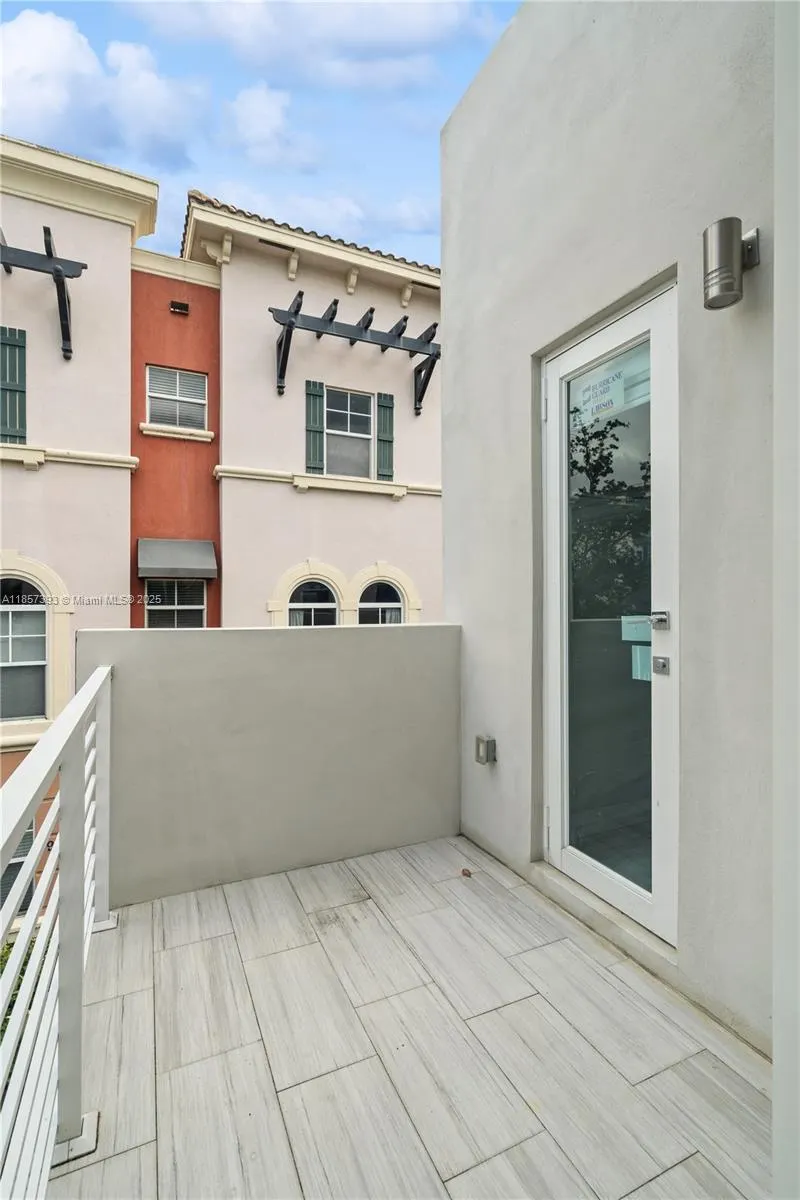 1020 NE 17th Terrace, #1020