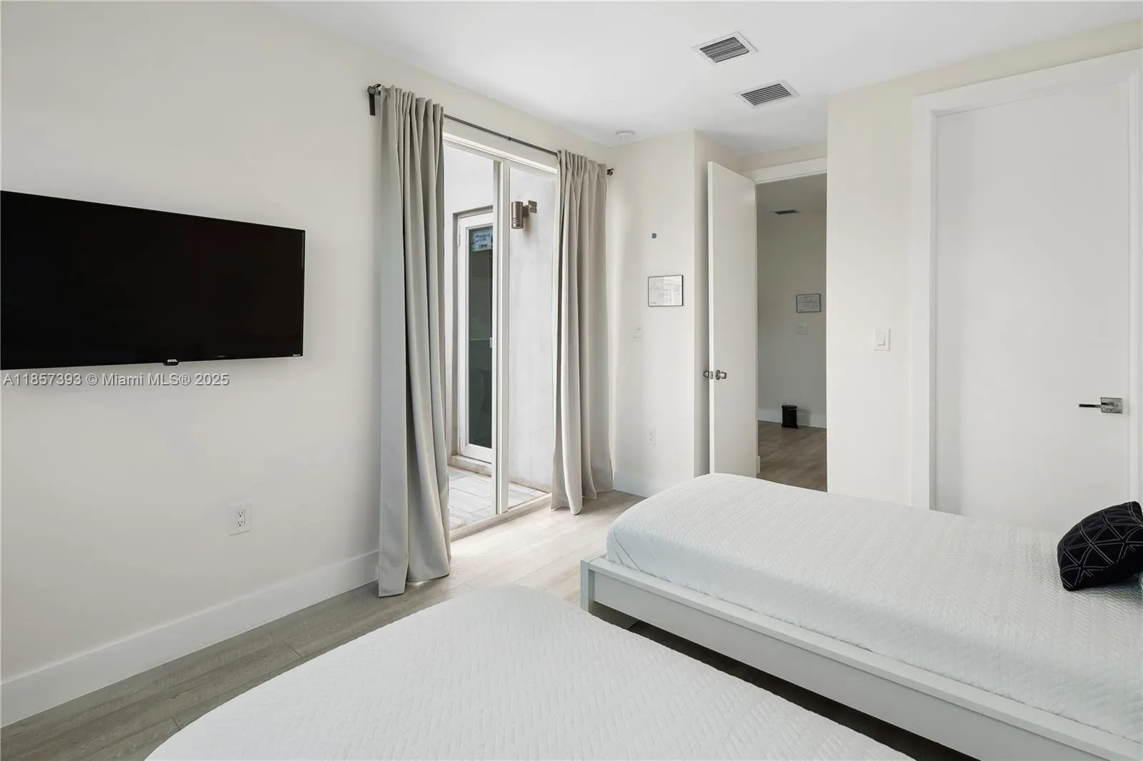1020 NE 17th Terrace, #1020