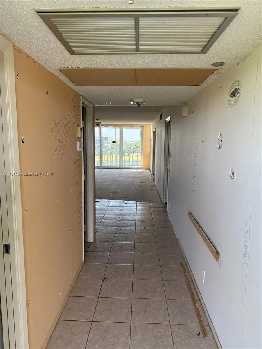 2900 N Course Dr, #609