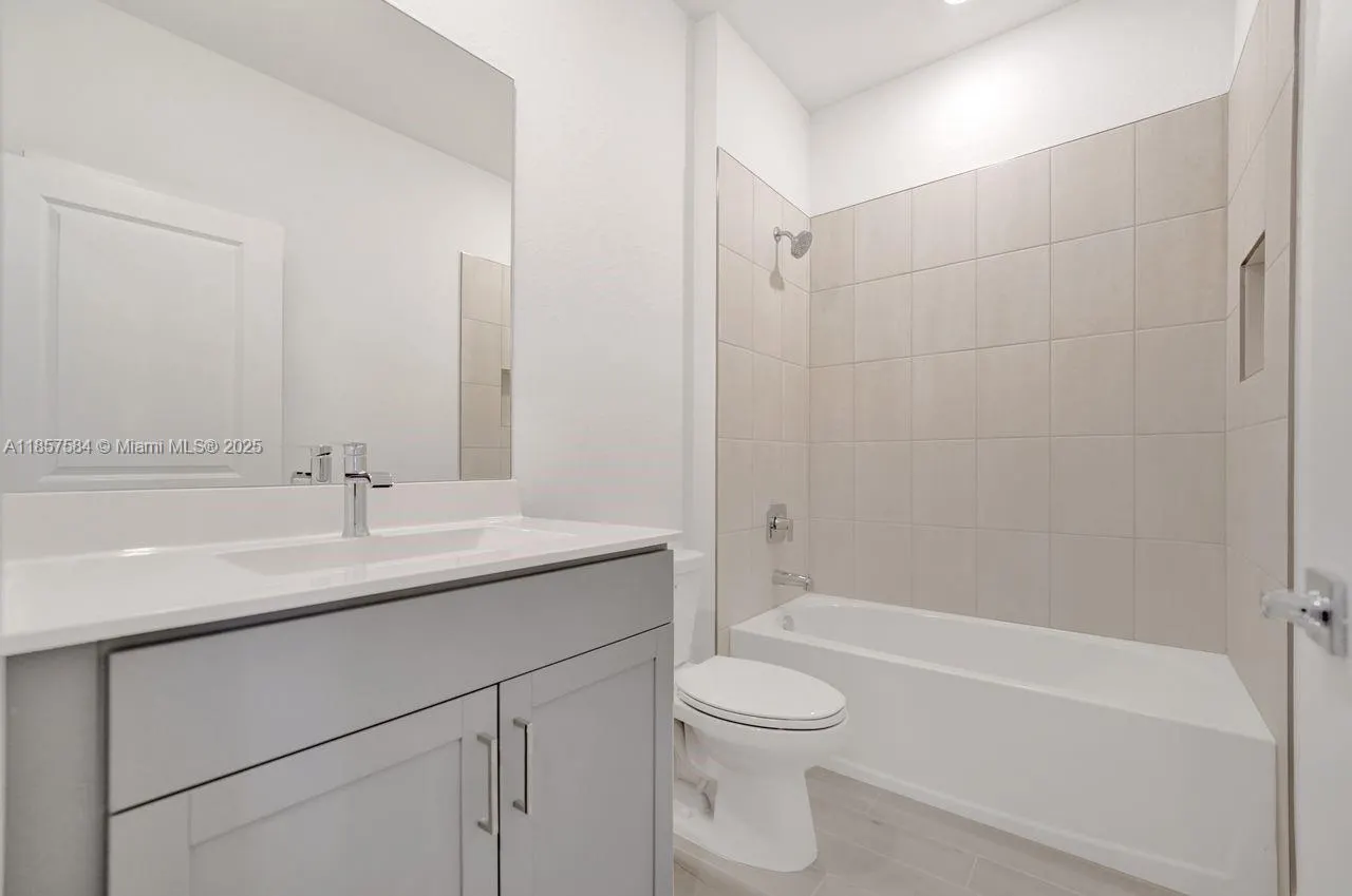 133 SW 171st Way