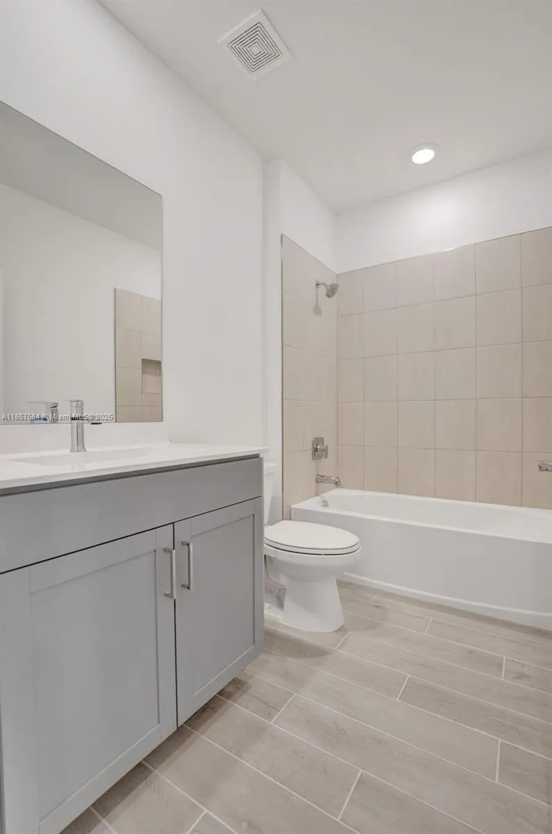 133 SW 171st Way