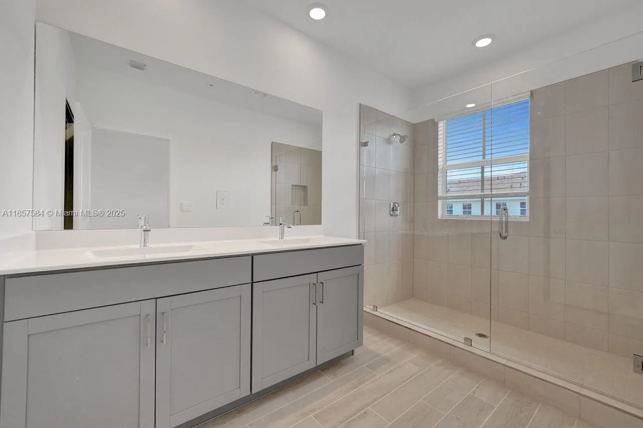 133 SW 171st Way