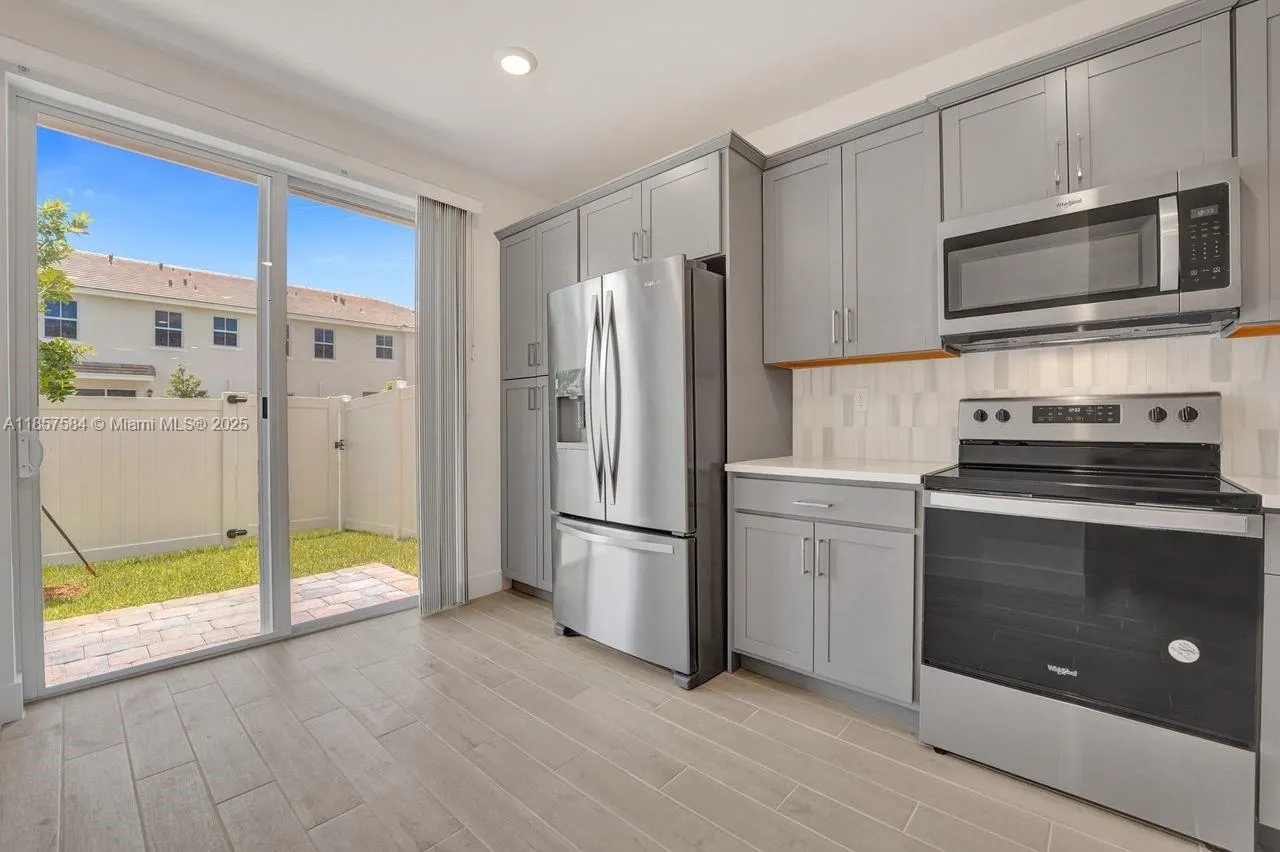 133 SW 171st Way