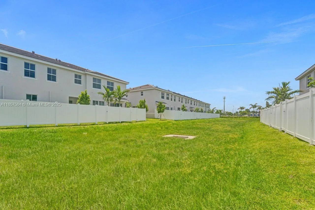 133 SW 171st Way