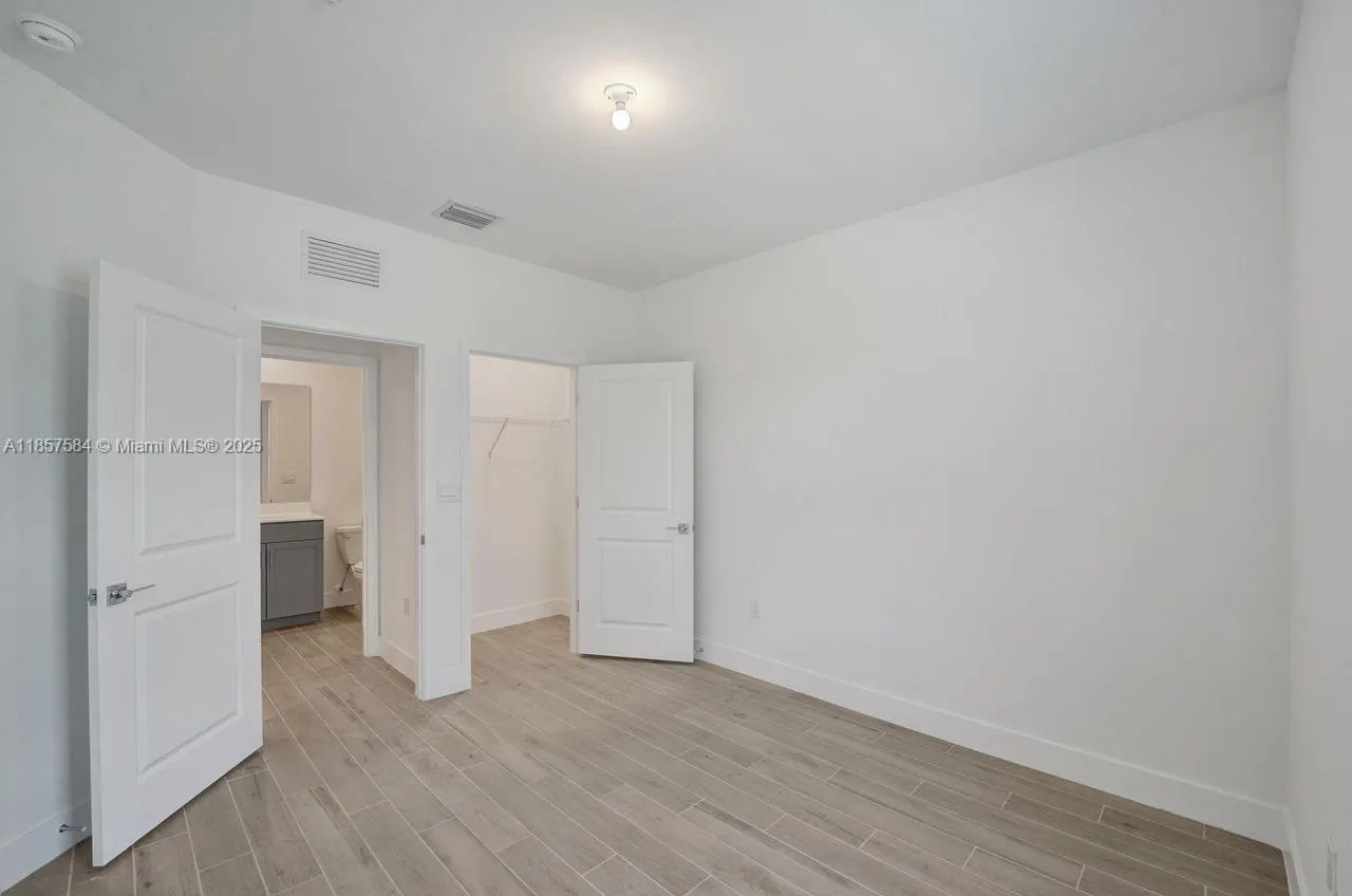 133 SW 171st Way