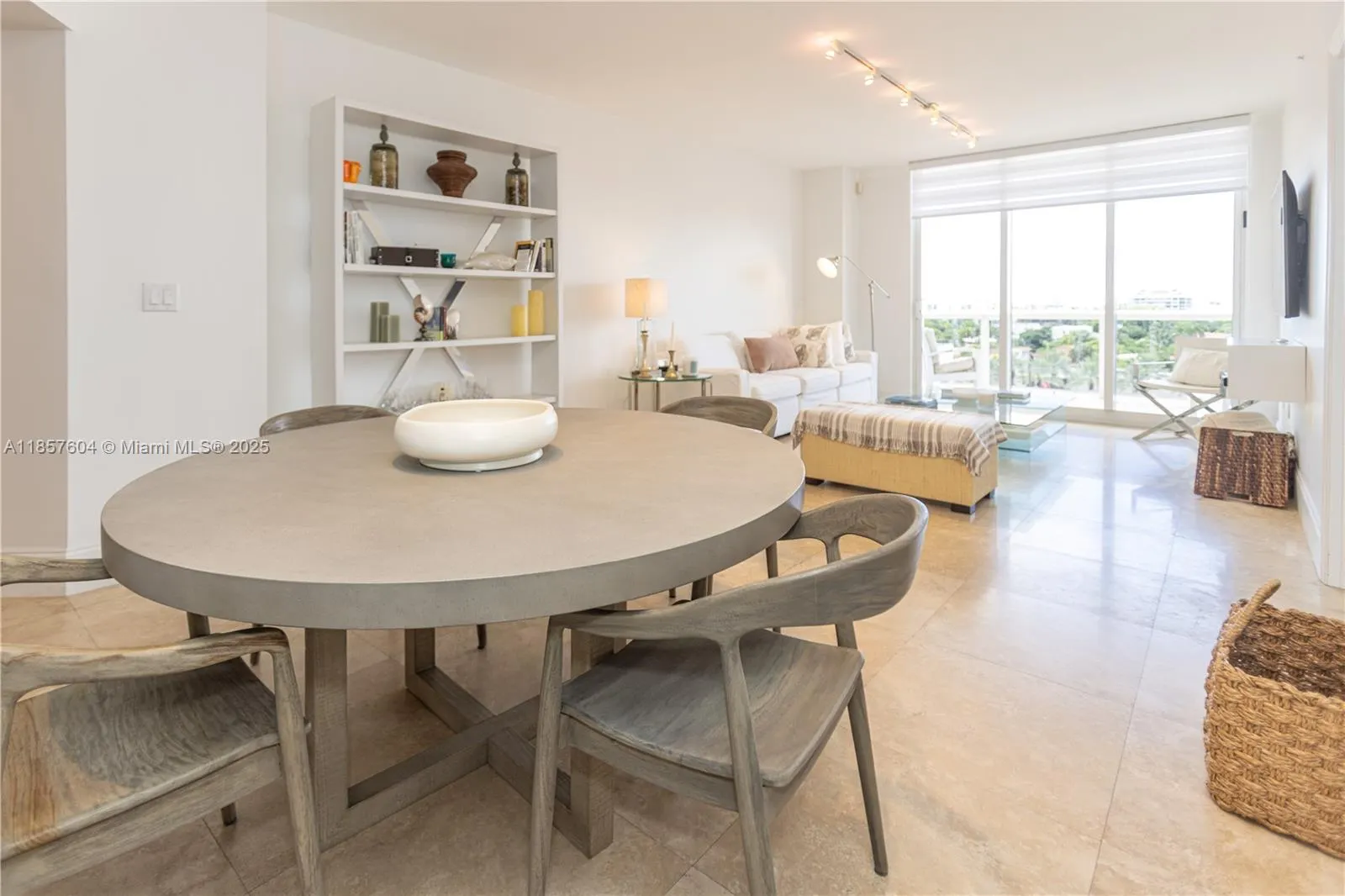 9595 Collins Ave, #N6-F