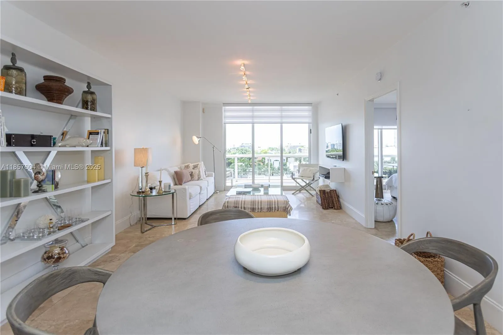 9595 Collins Ave, #N6-F