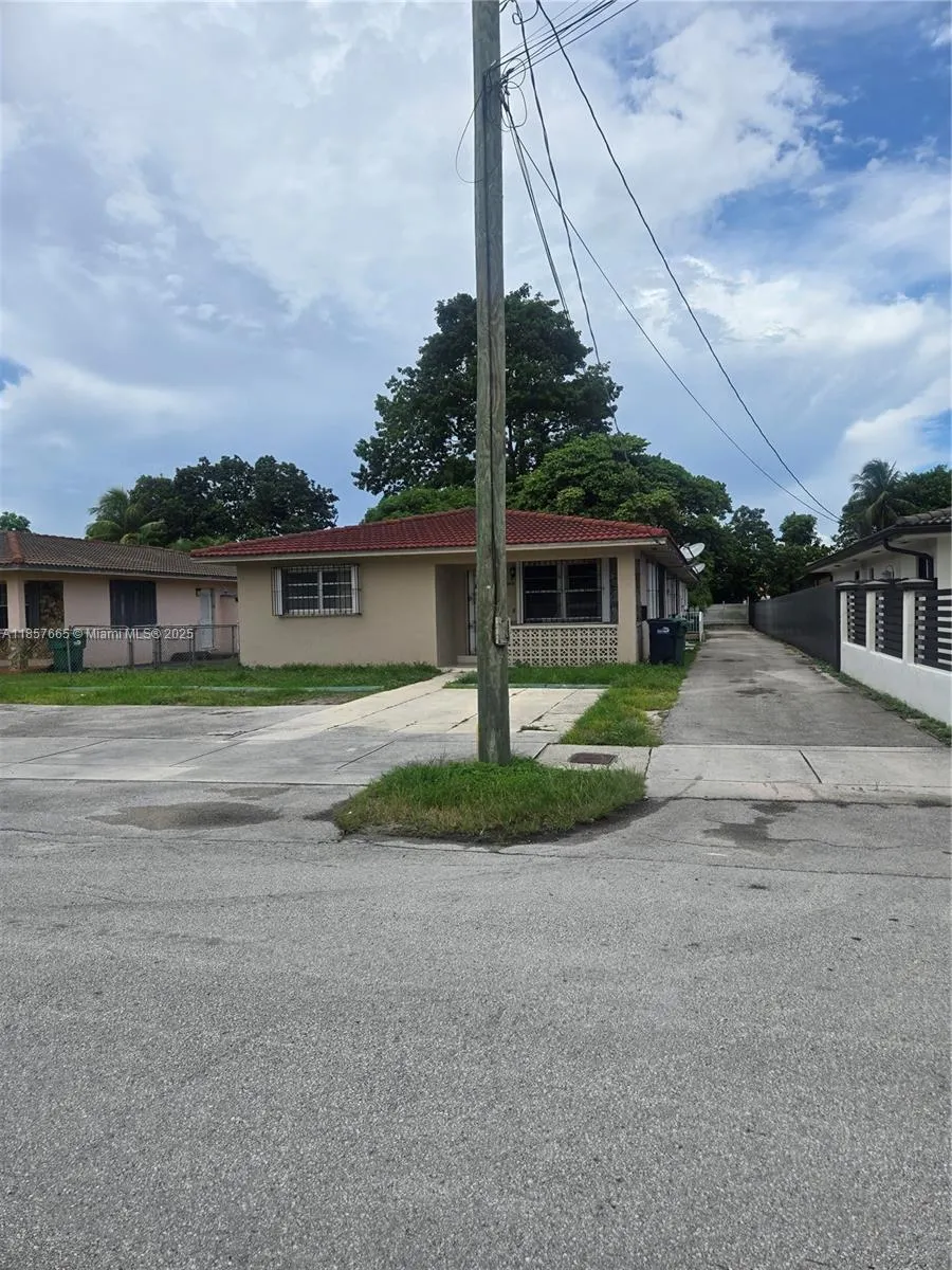 8855 SW 27 Street, #1