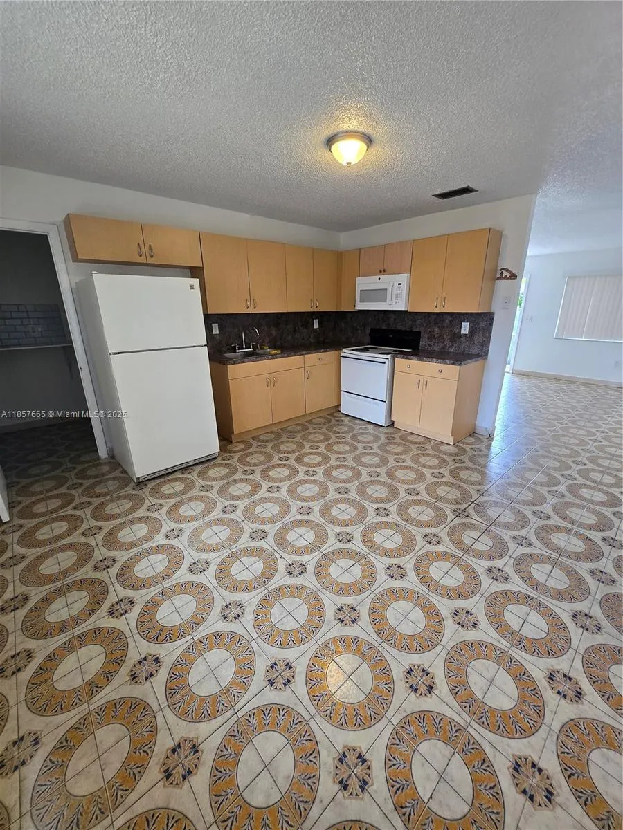 8855 SW 27 Street, #1