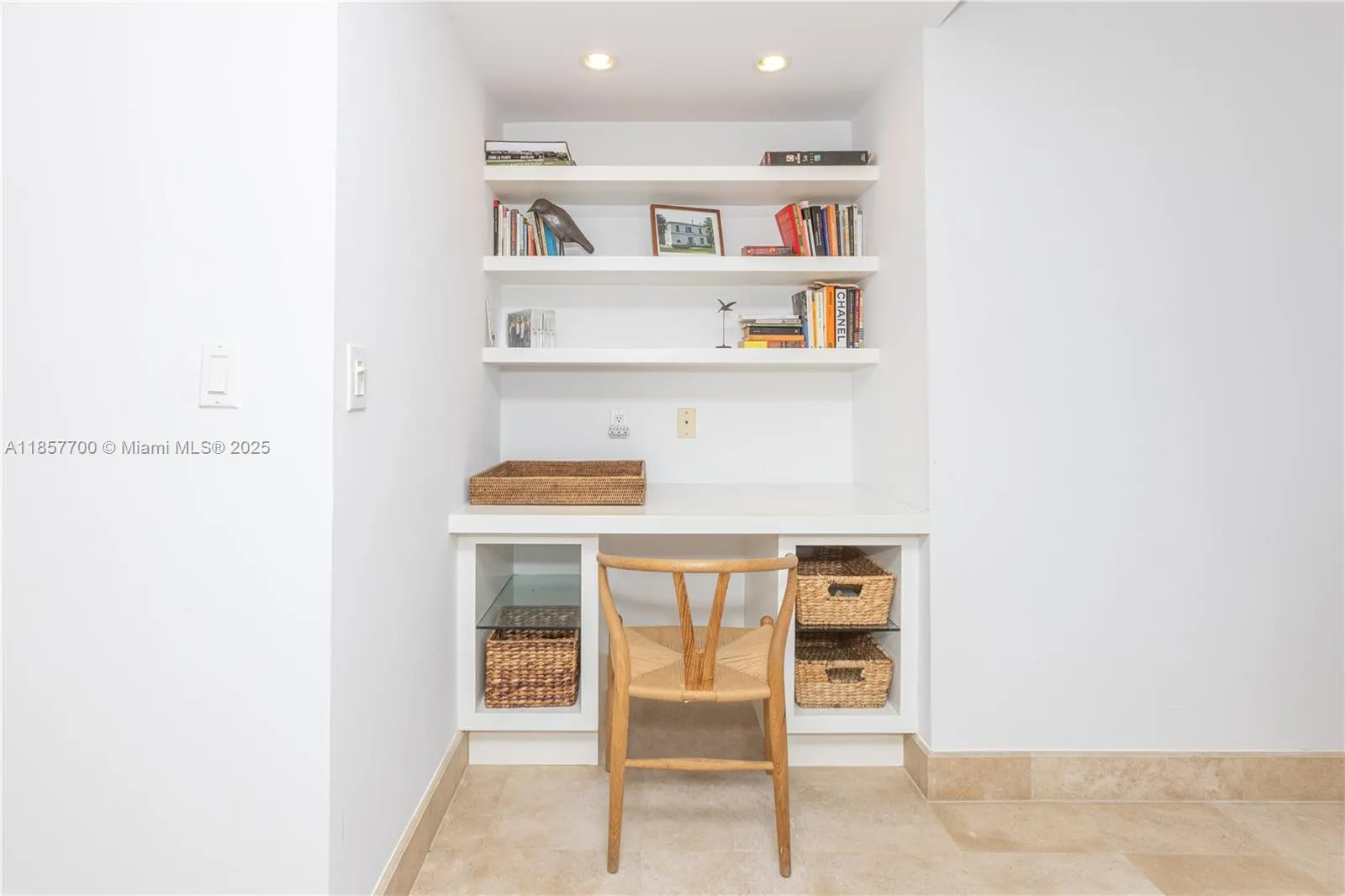 9559 Collins Ave, #S7-D
