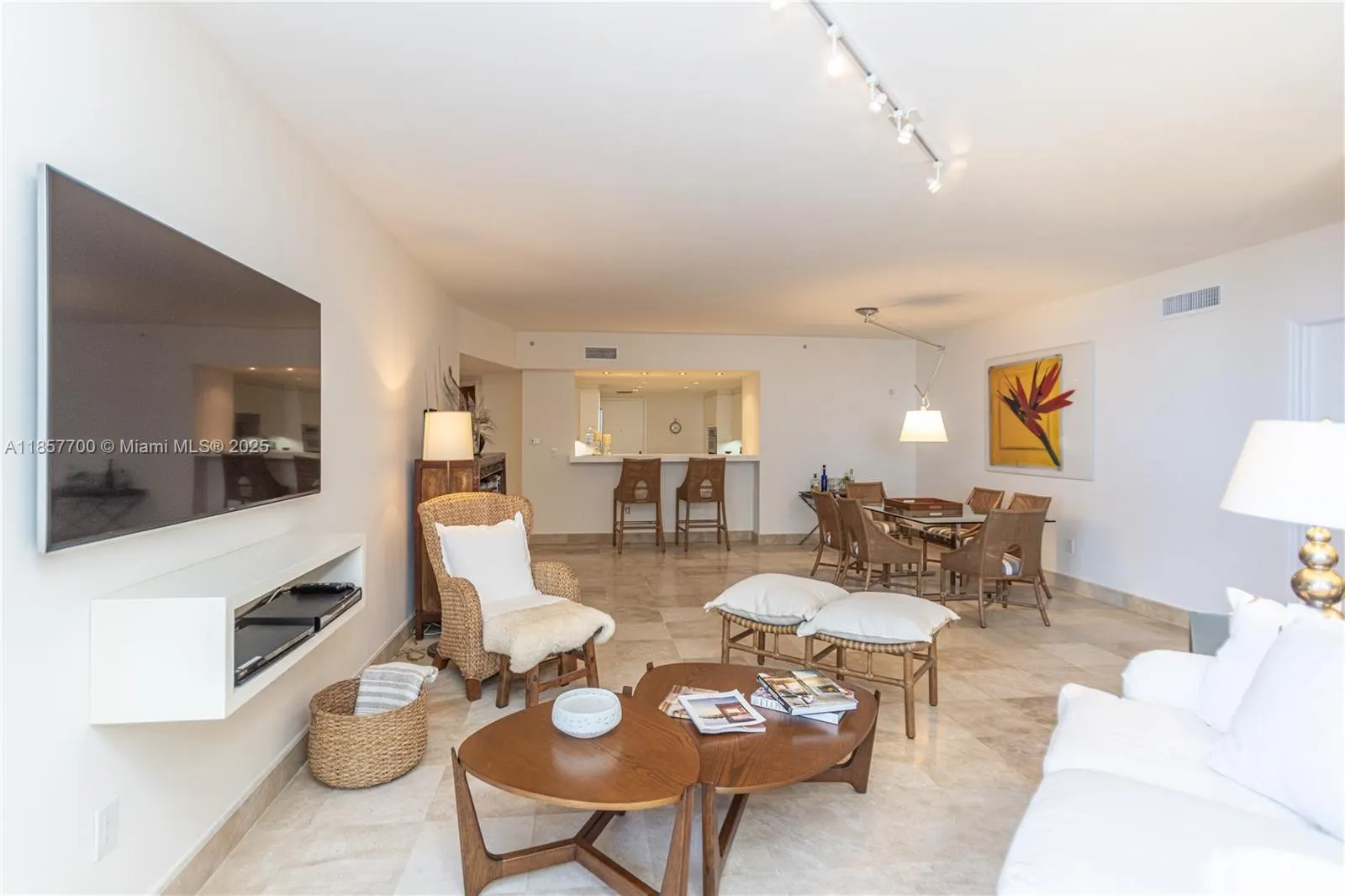 9559 Collins Ave, #S7-D