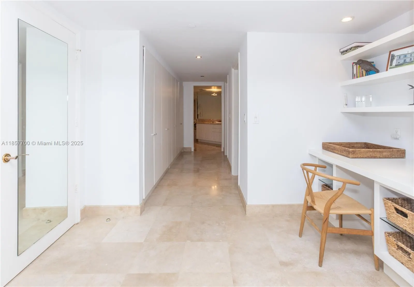 9559 Collins Ave, #S7-D