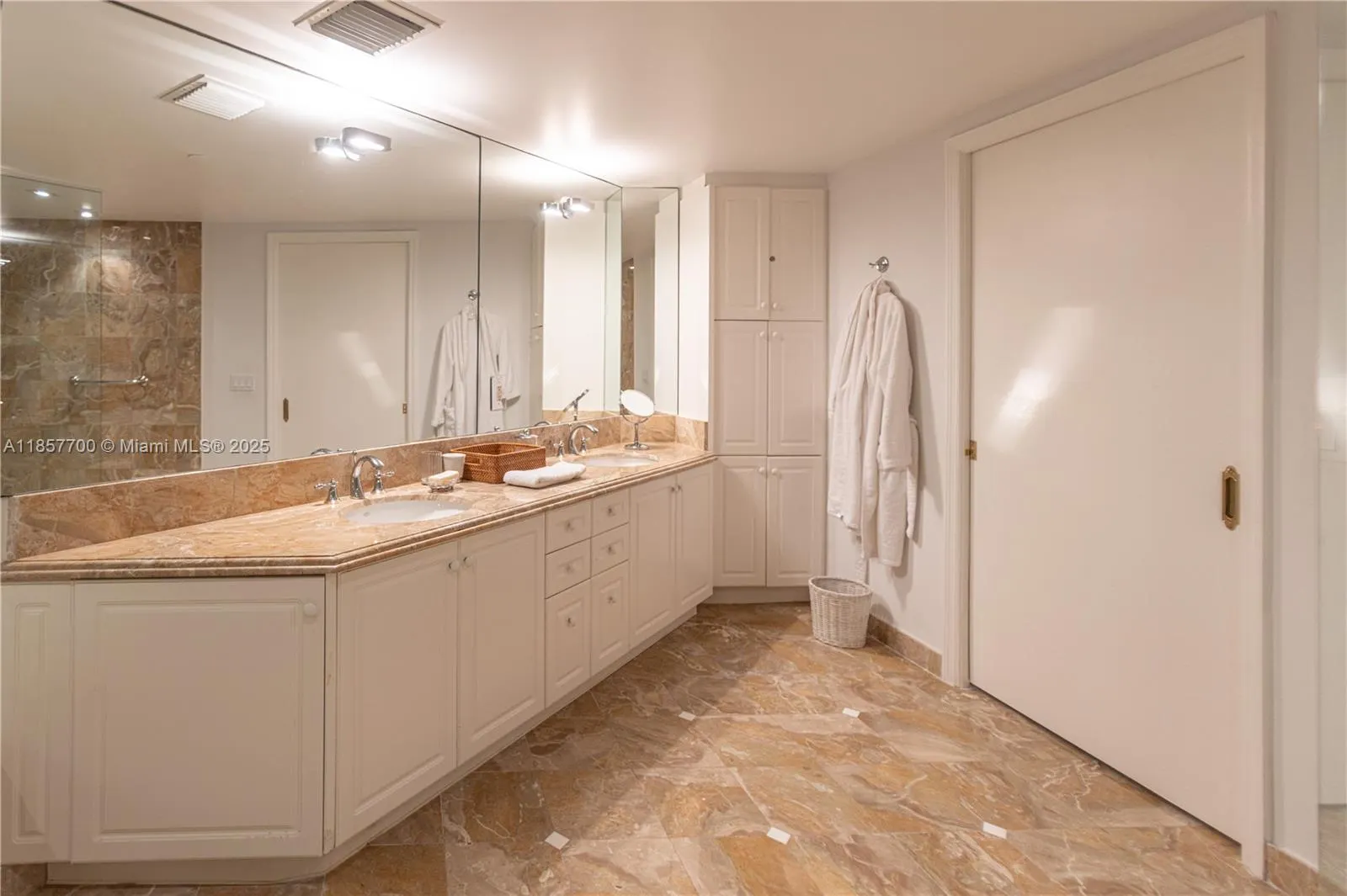 9559 Collins Ave, #S7-D
