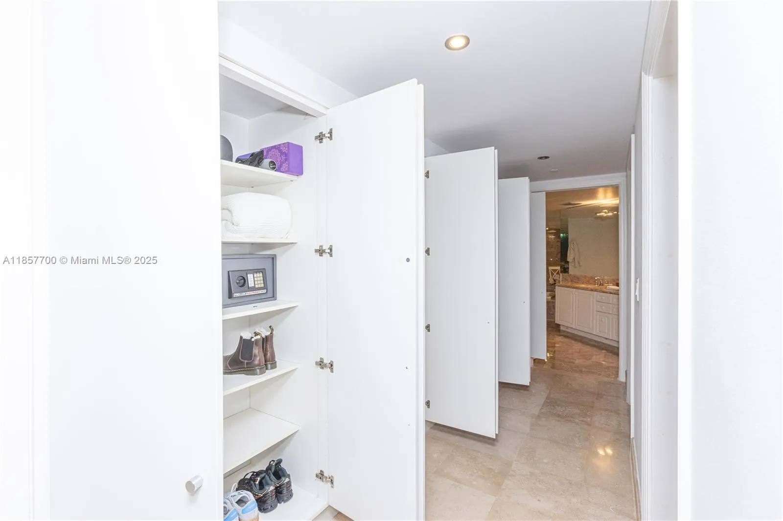 9559 Collins Ave, #S7-D