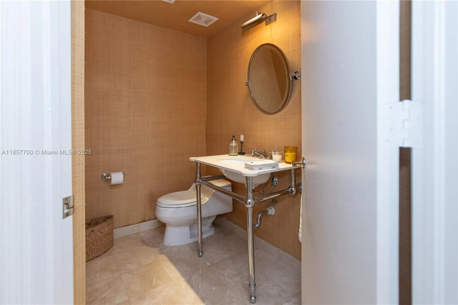 9559 Collins Ave, #S7-D