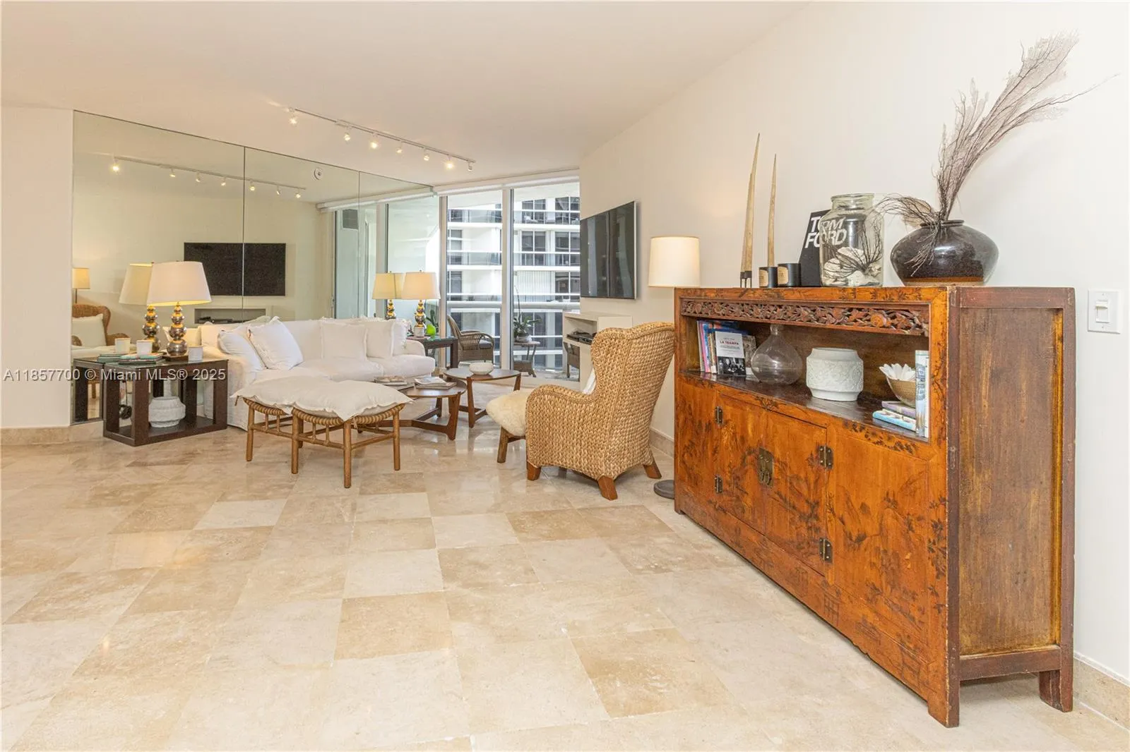 9559 Collins Ave, #S7-D
