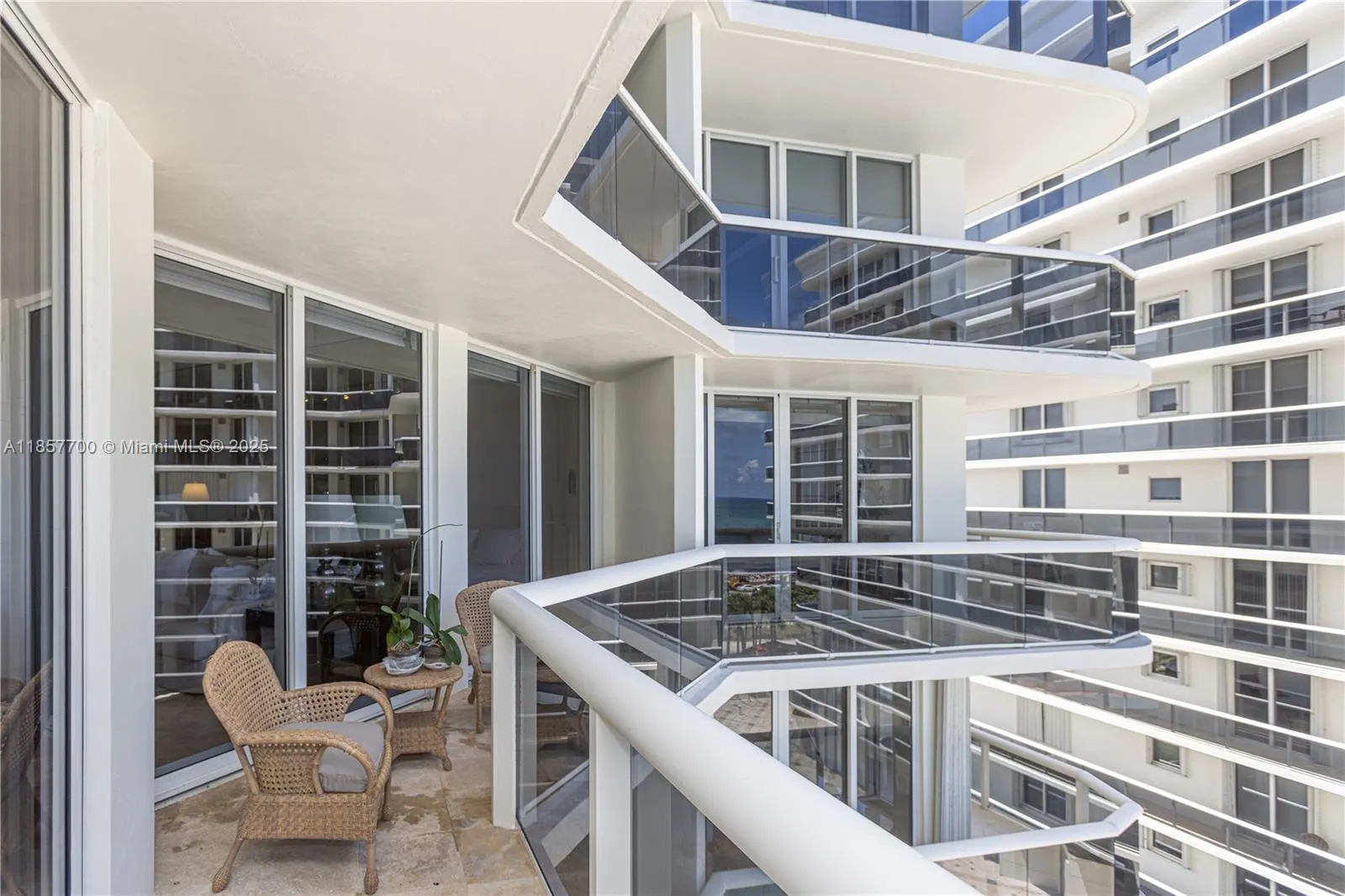 9559 Collins Ave, #S7-D