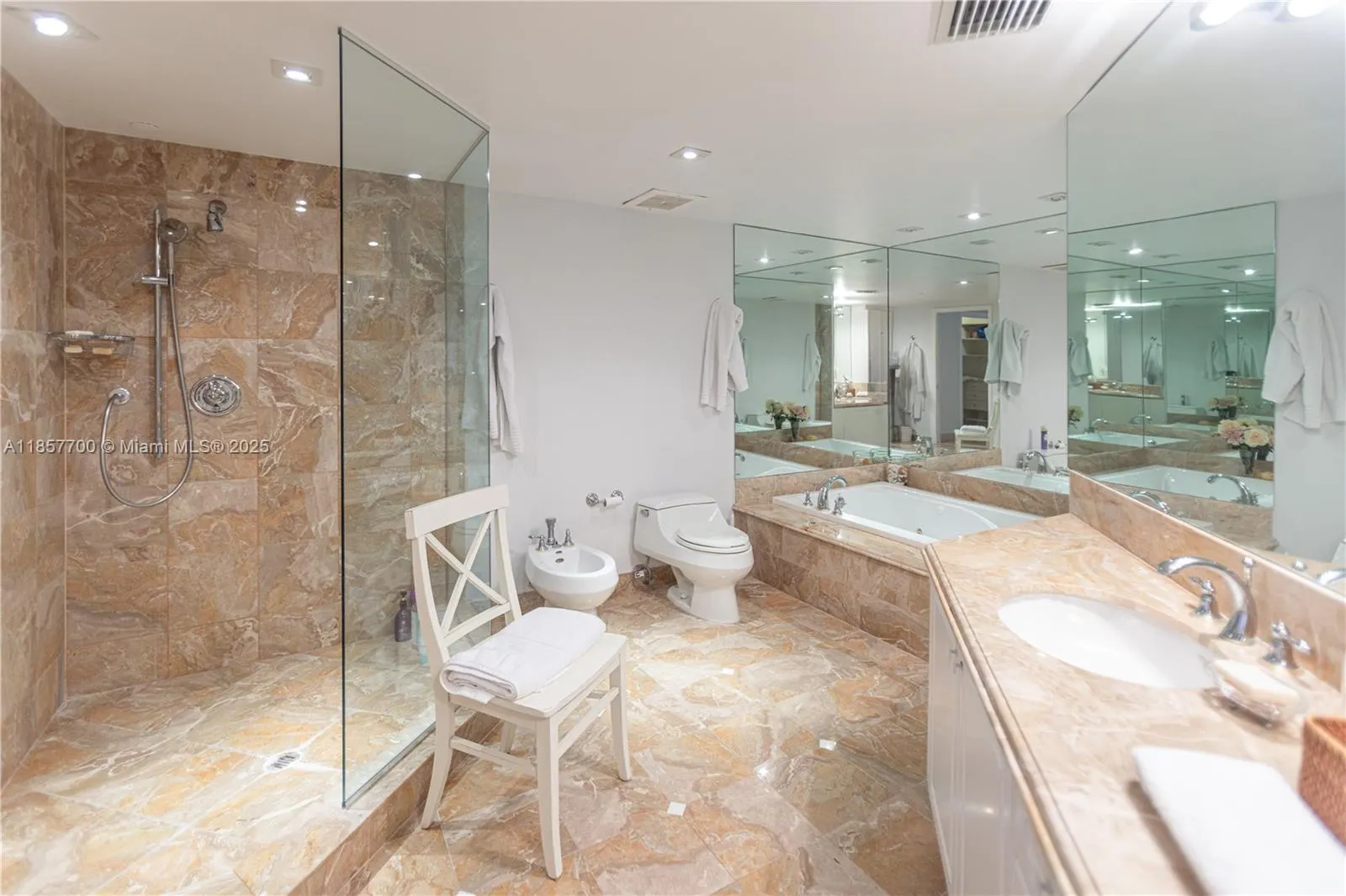 9559 Collins Ave, #S7-D