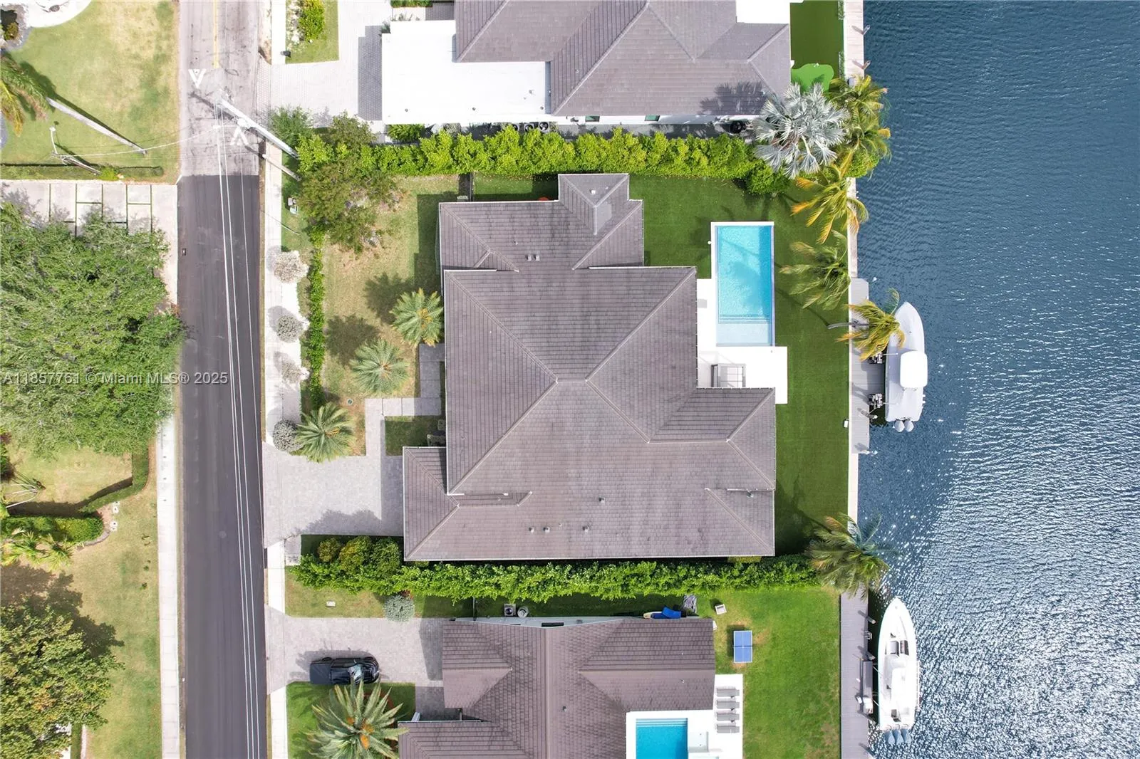 1651 Diplomat Pkwy