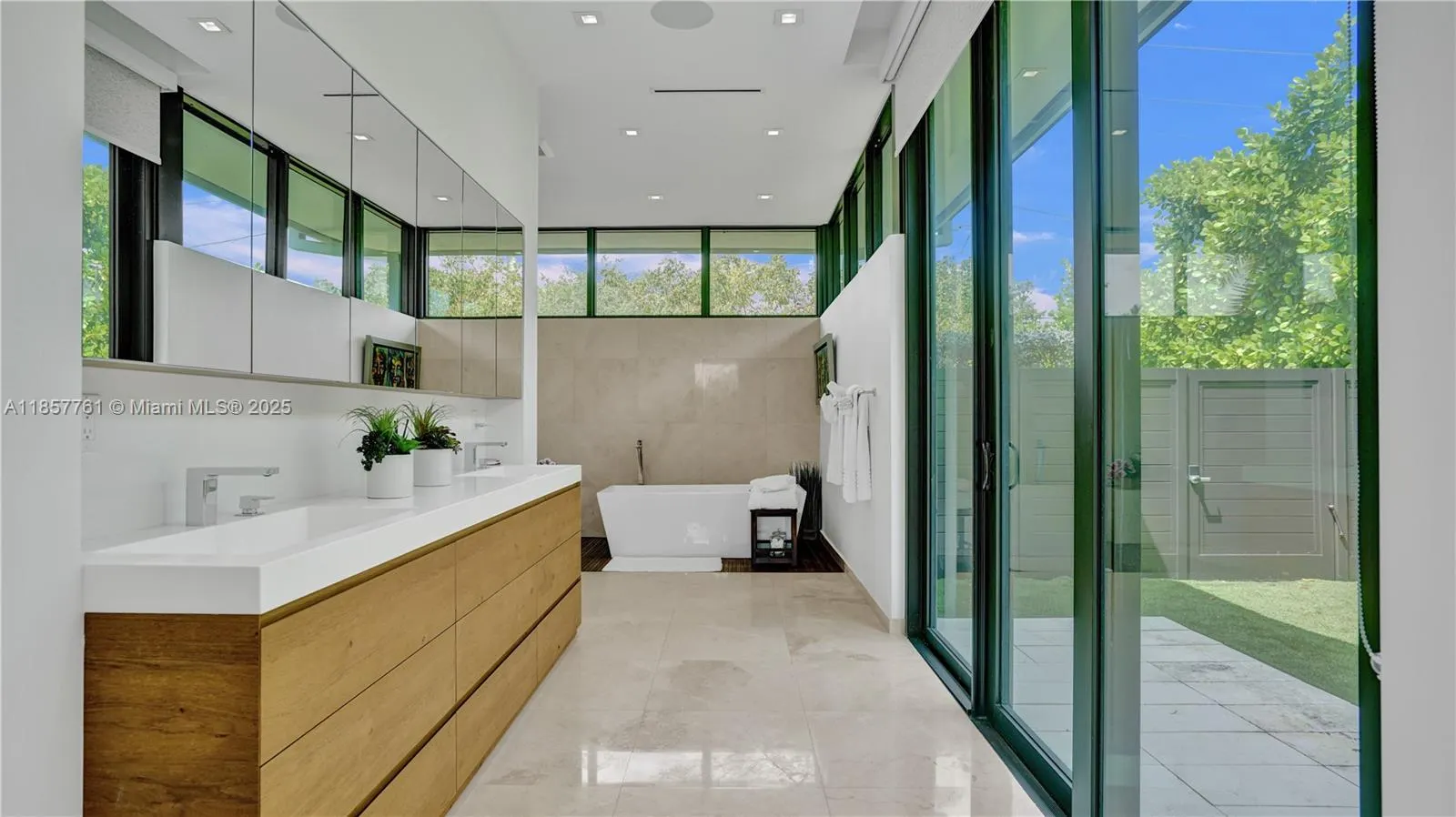 1651 Diplomat Pkwy
