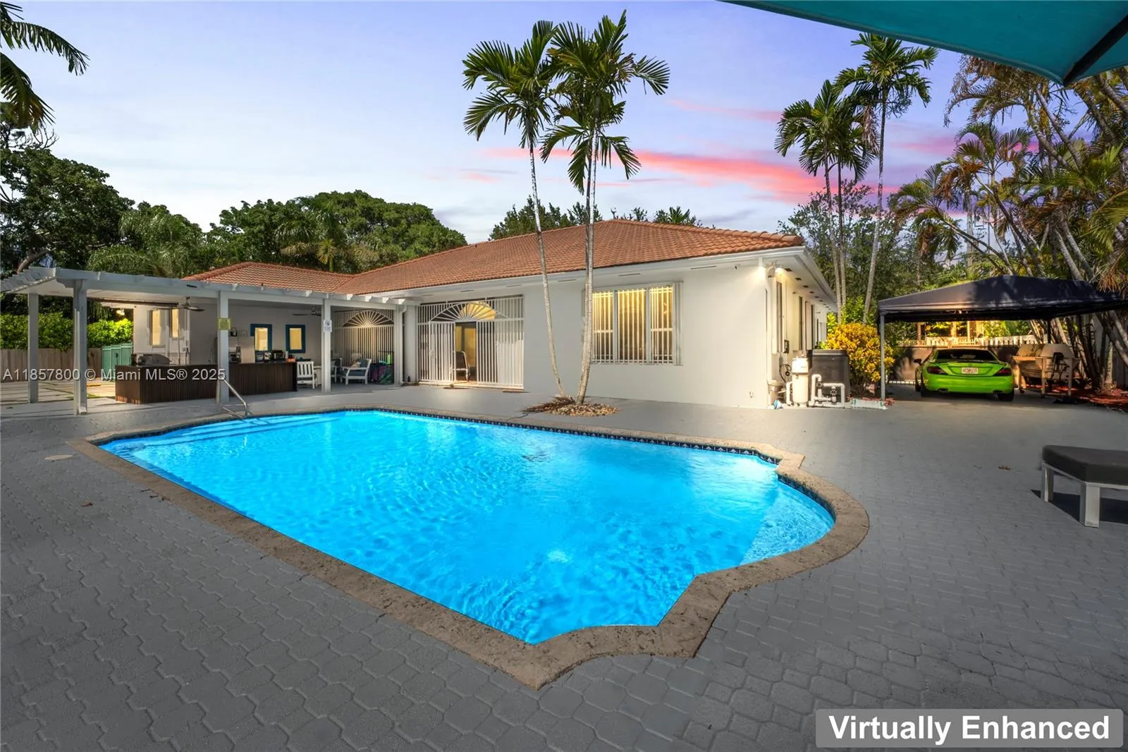 5750 SW 67th Ave