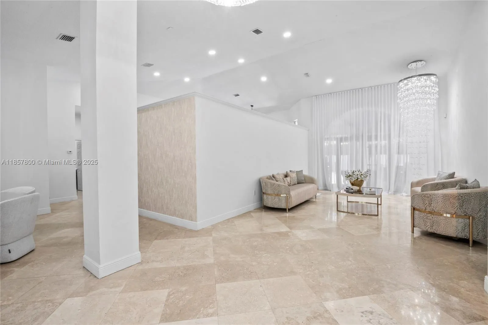 5750 SW 67th Ave