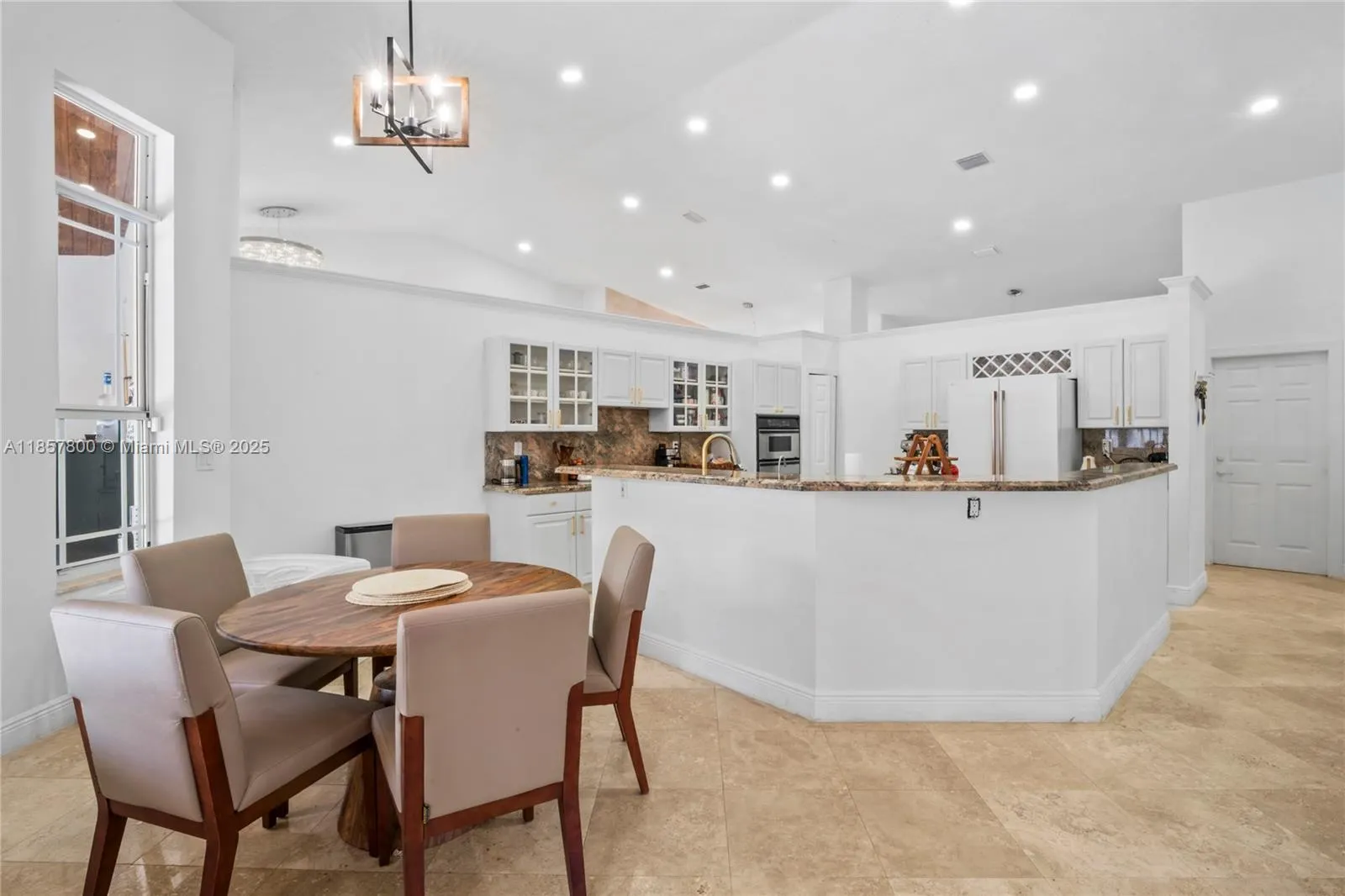 5750 SW 67th Ave