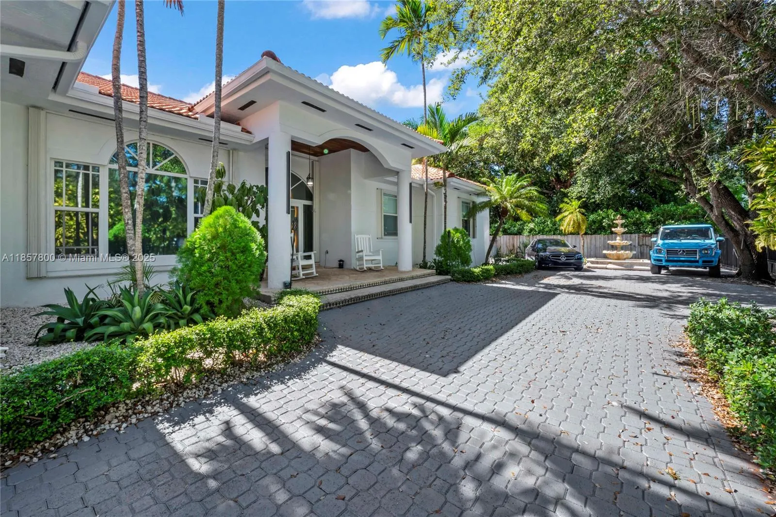 5750 SW 67th Ave