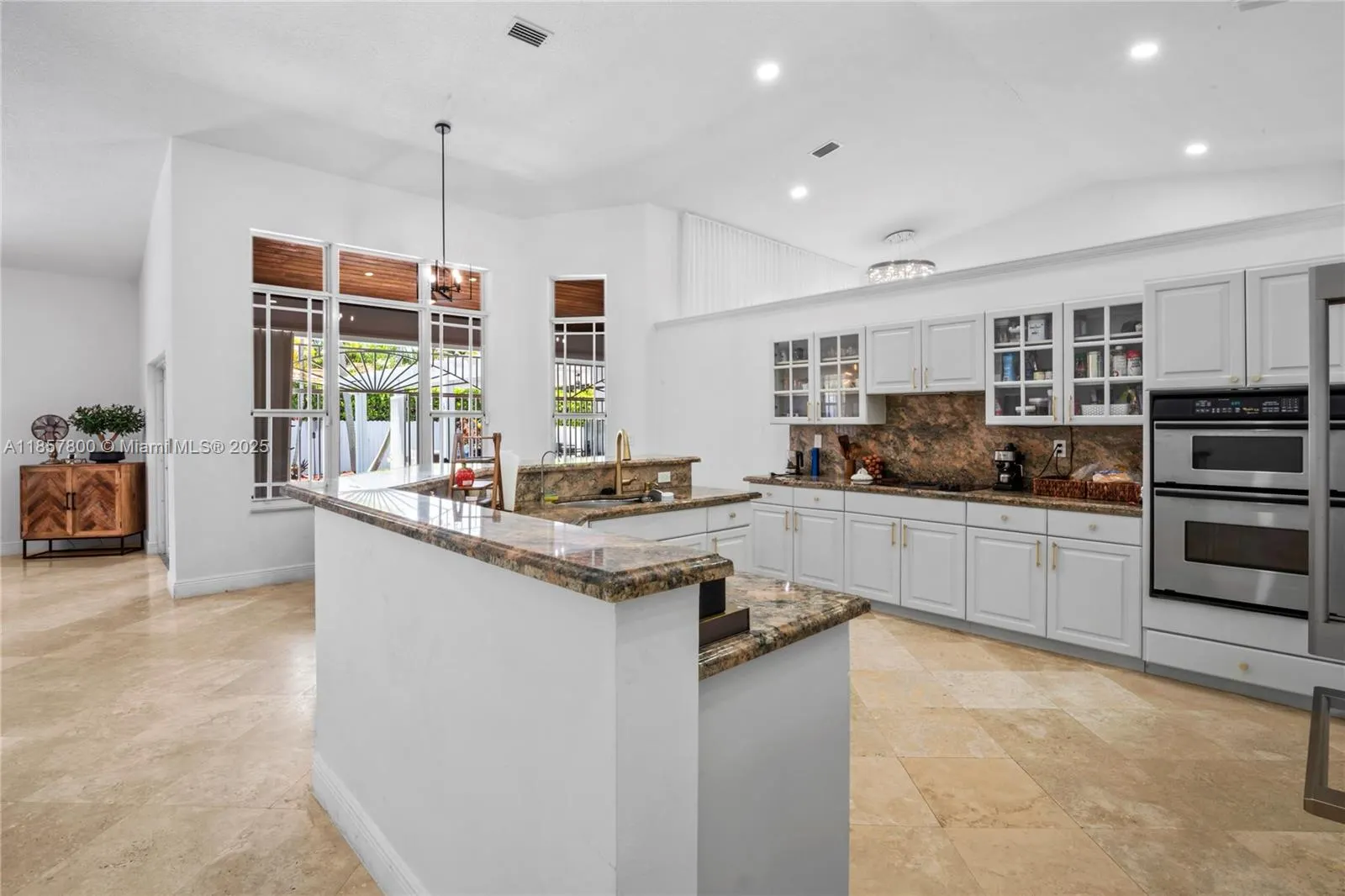 5750 SW 67th Ave
