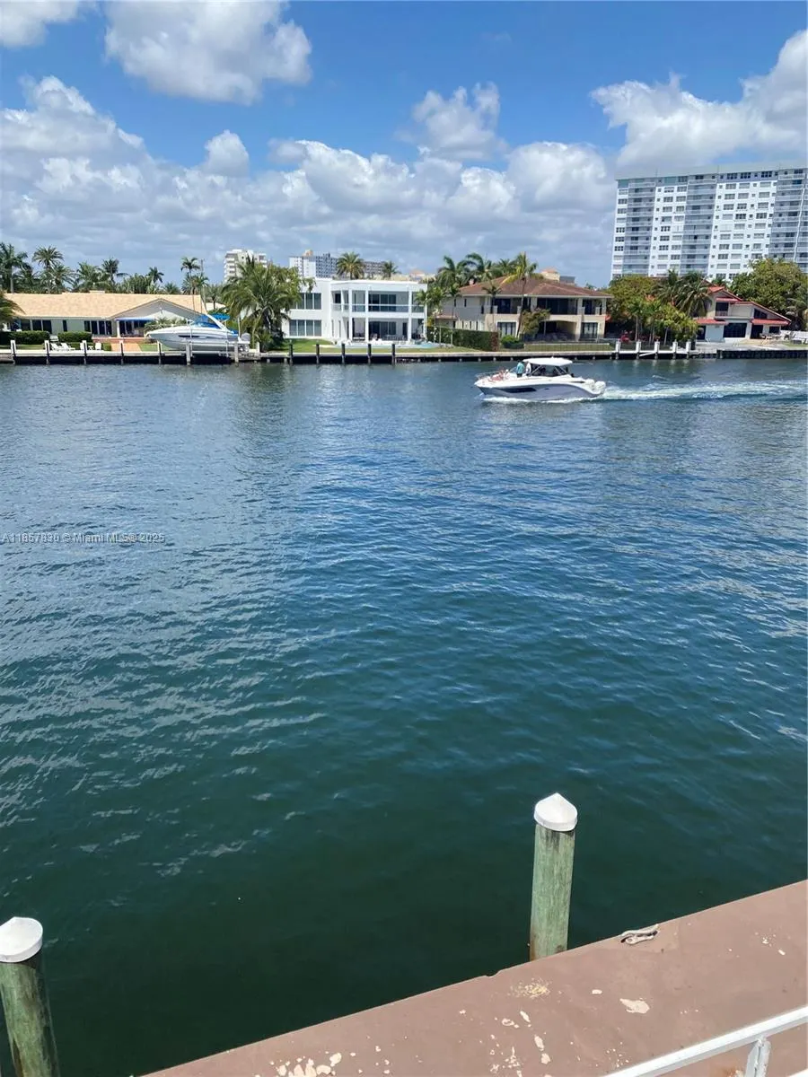 1965 S Ocean Dr, #3H