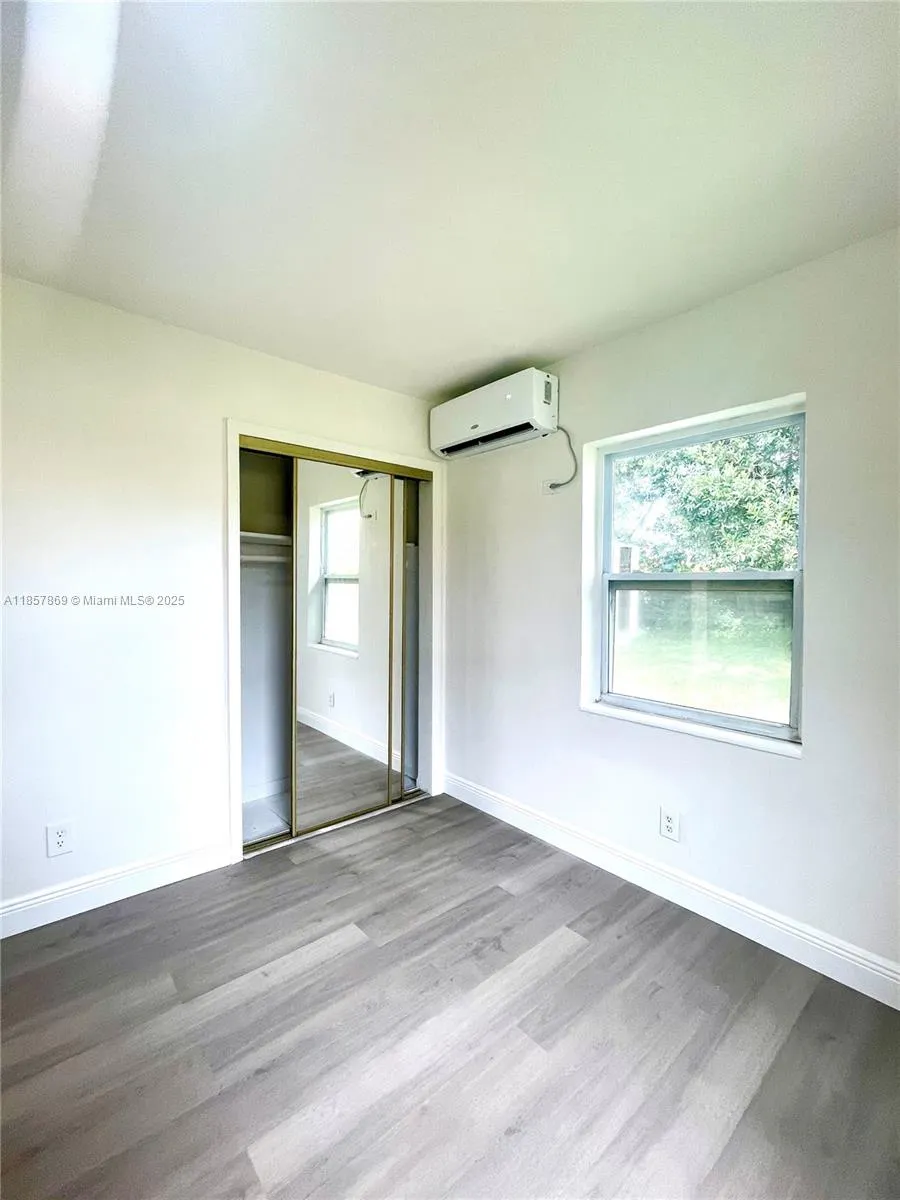 1004 SW 24th Ave, #2-East